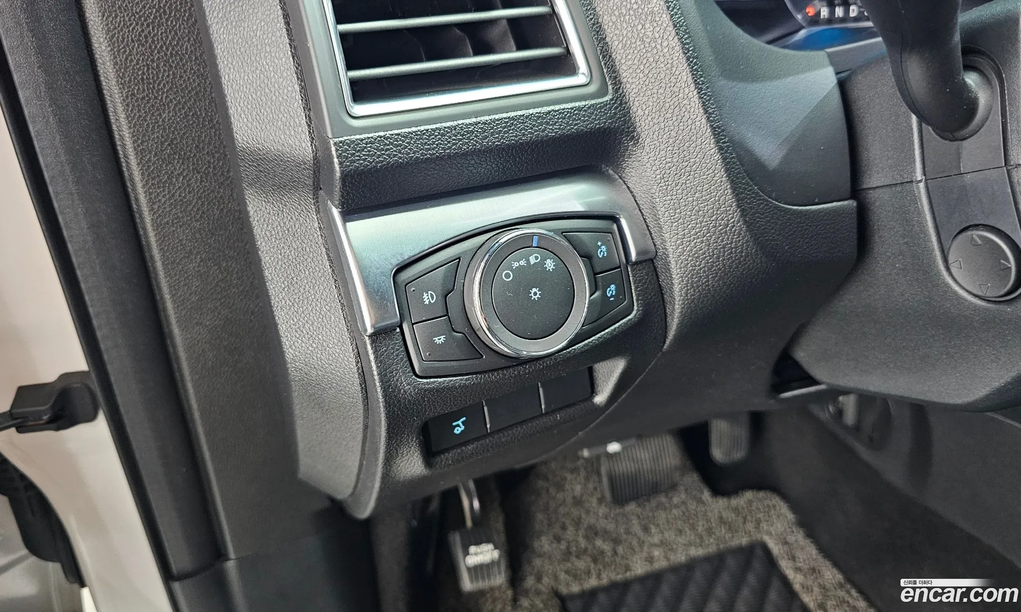 Ford Explorer 2019 1FM5K8FH3KGA56578 — 20