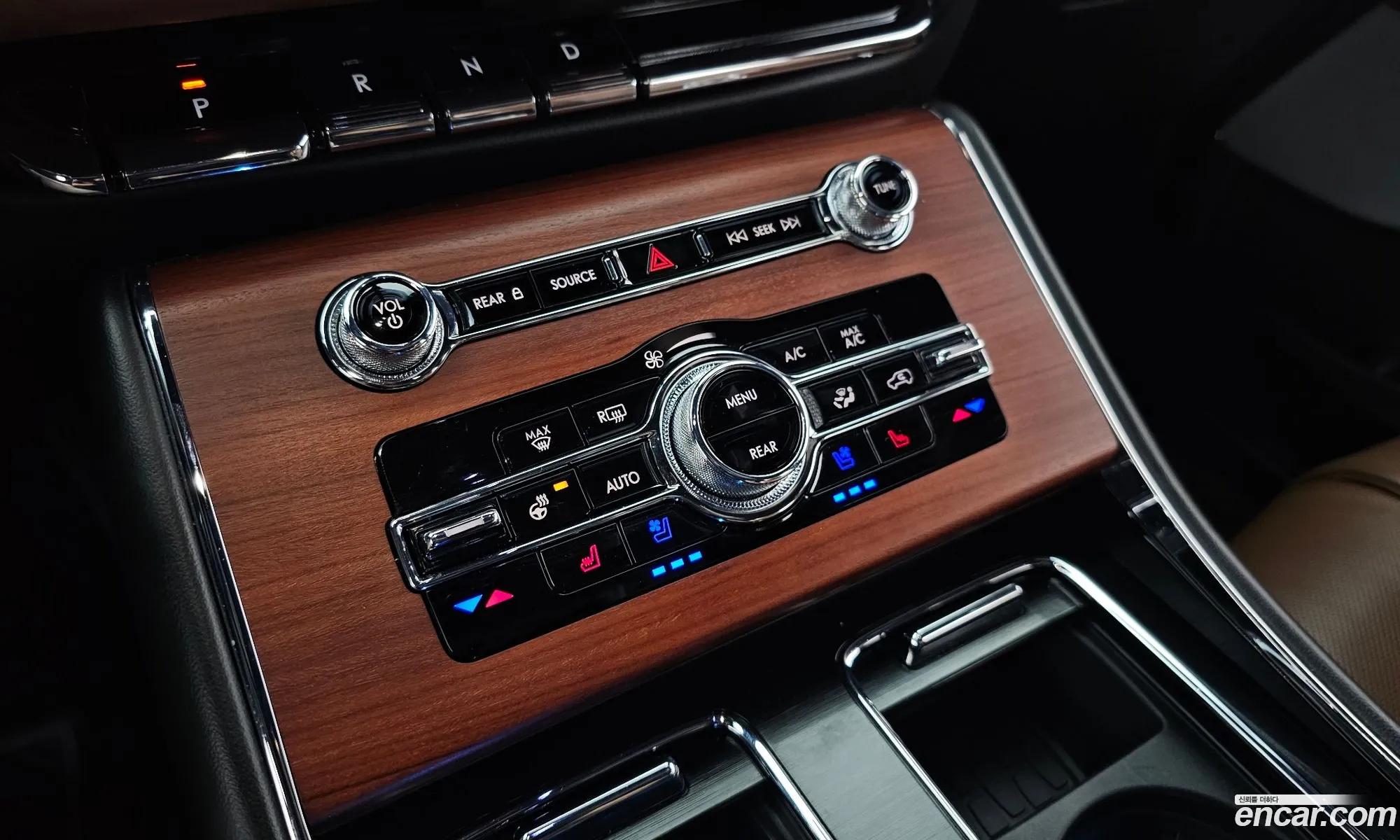 Lincoln Aviator 2021 — 33