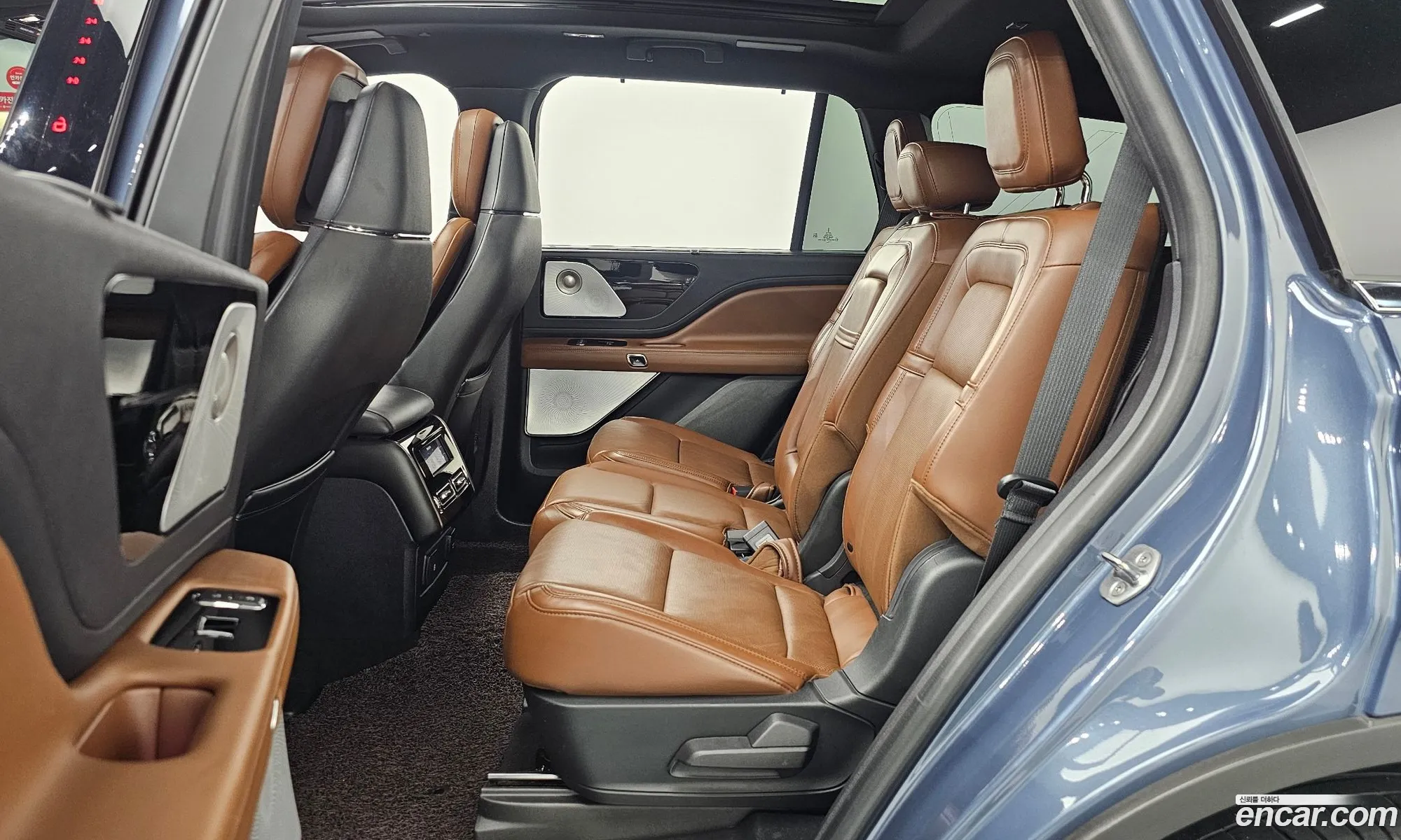 Lincoln Aviator 2021 — 32