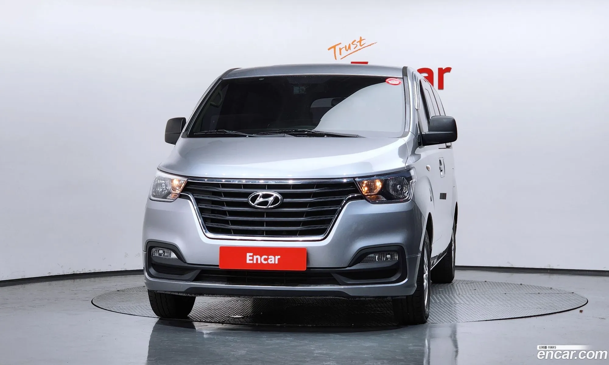 Hyundai Grand Starex 2018 — 2