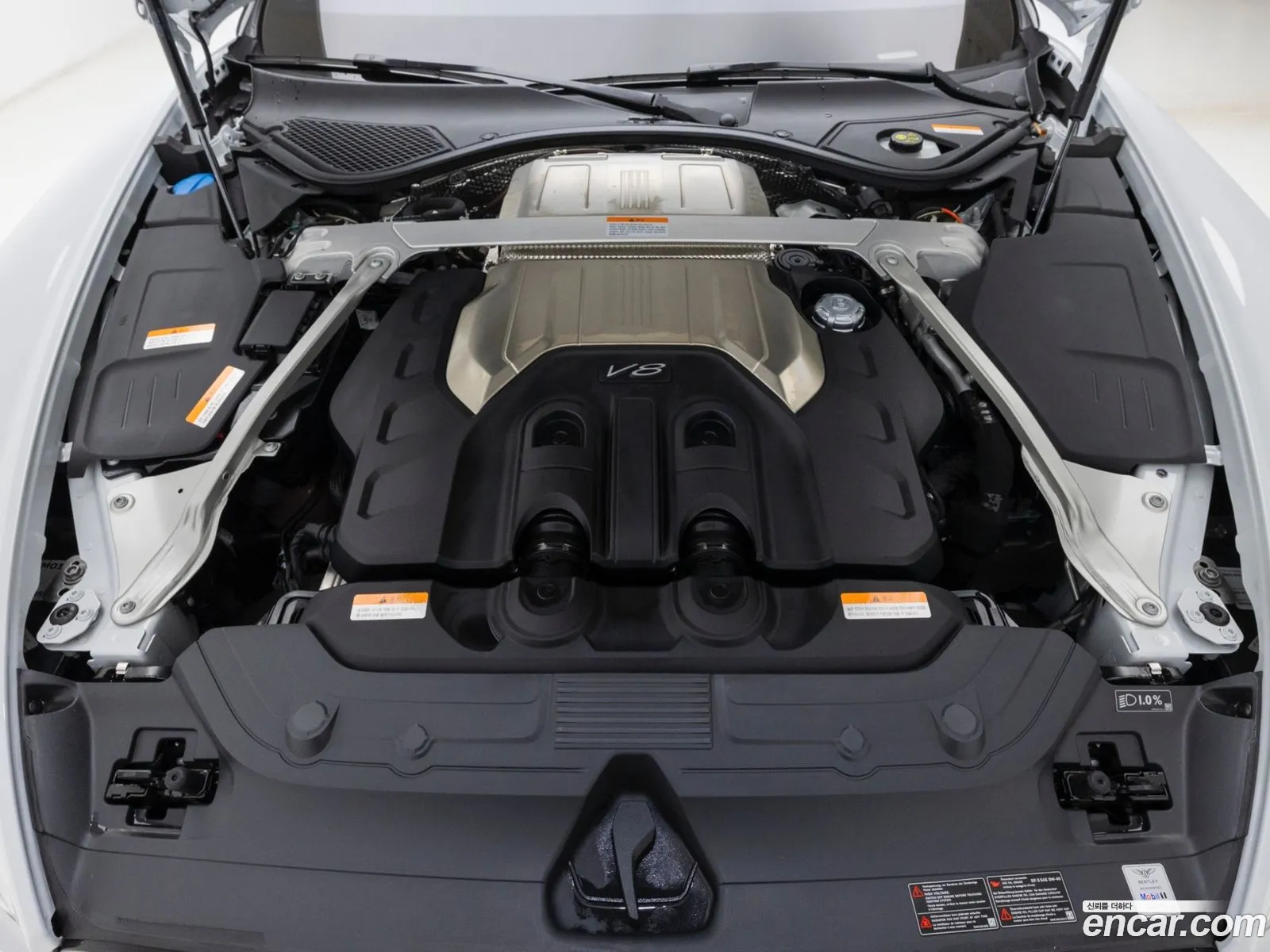 Bentley Continental GT 2024 — 19