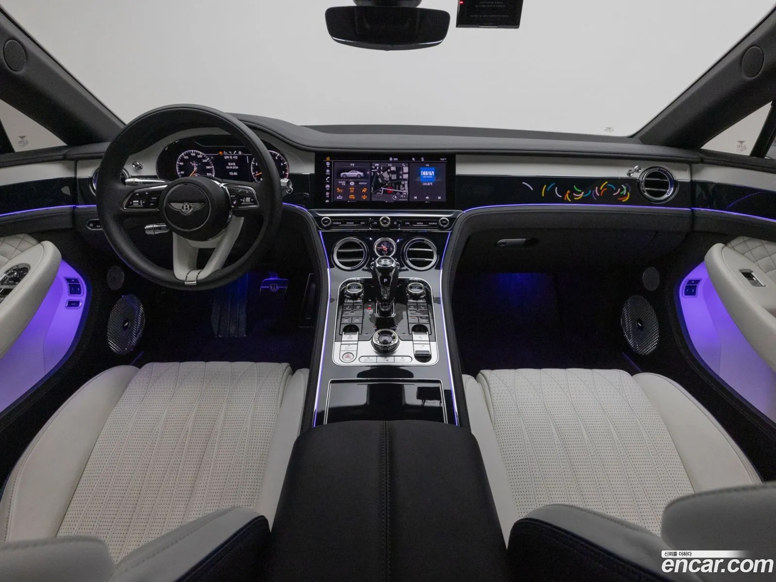 Bentley Continental GT 2024 — 18