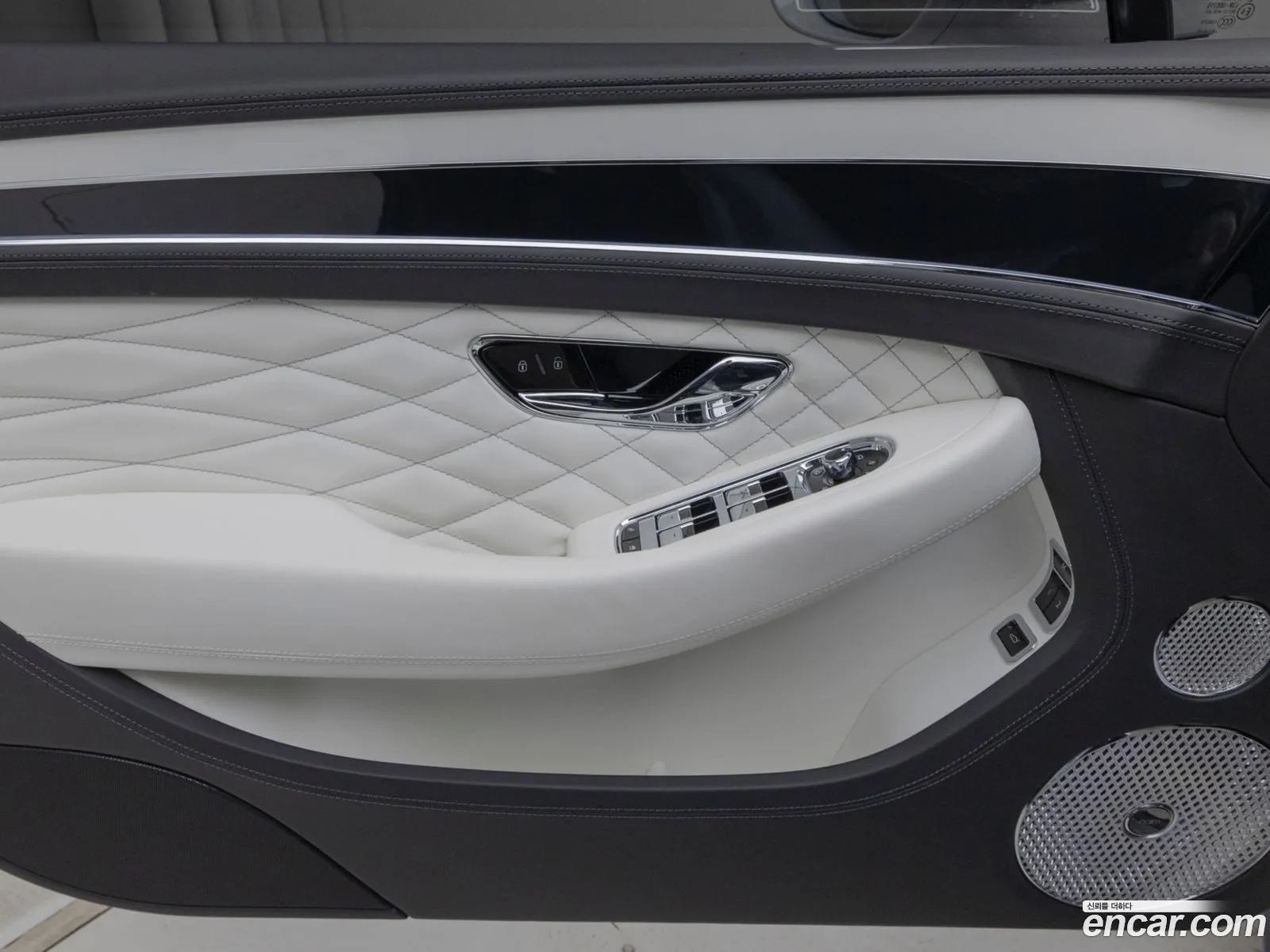 Bentley Continental GT 2024 — 4