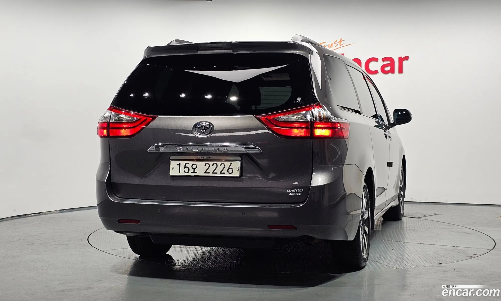 Toyota Sienna 2018 5TDDZ3DC8JS205030 — 23