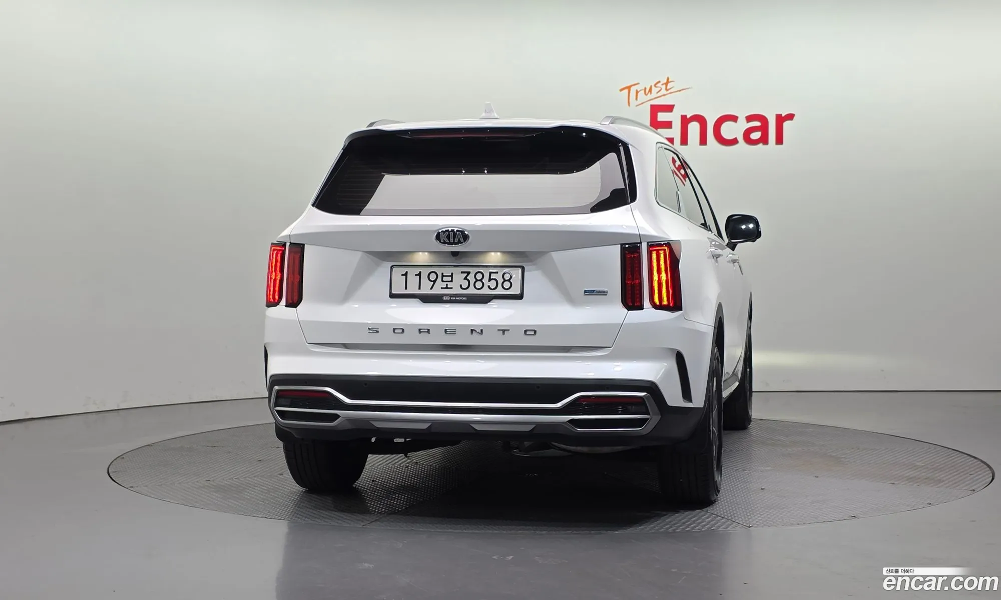 Kia Sorento 2021 KNARF81GBMA034184 — 2
