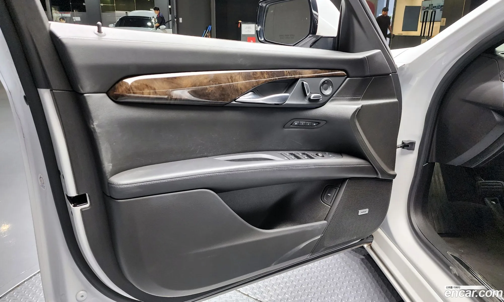 Cadillac CT6 2017 1G6K95RSXHU136577 — 27