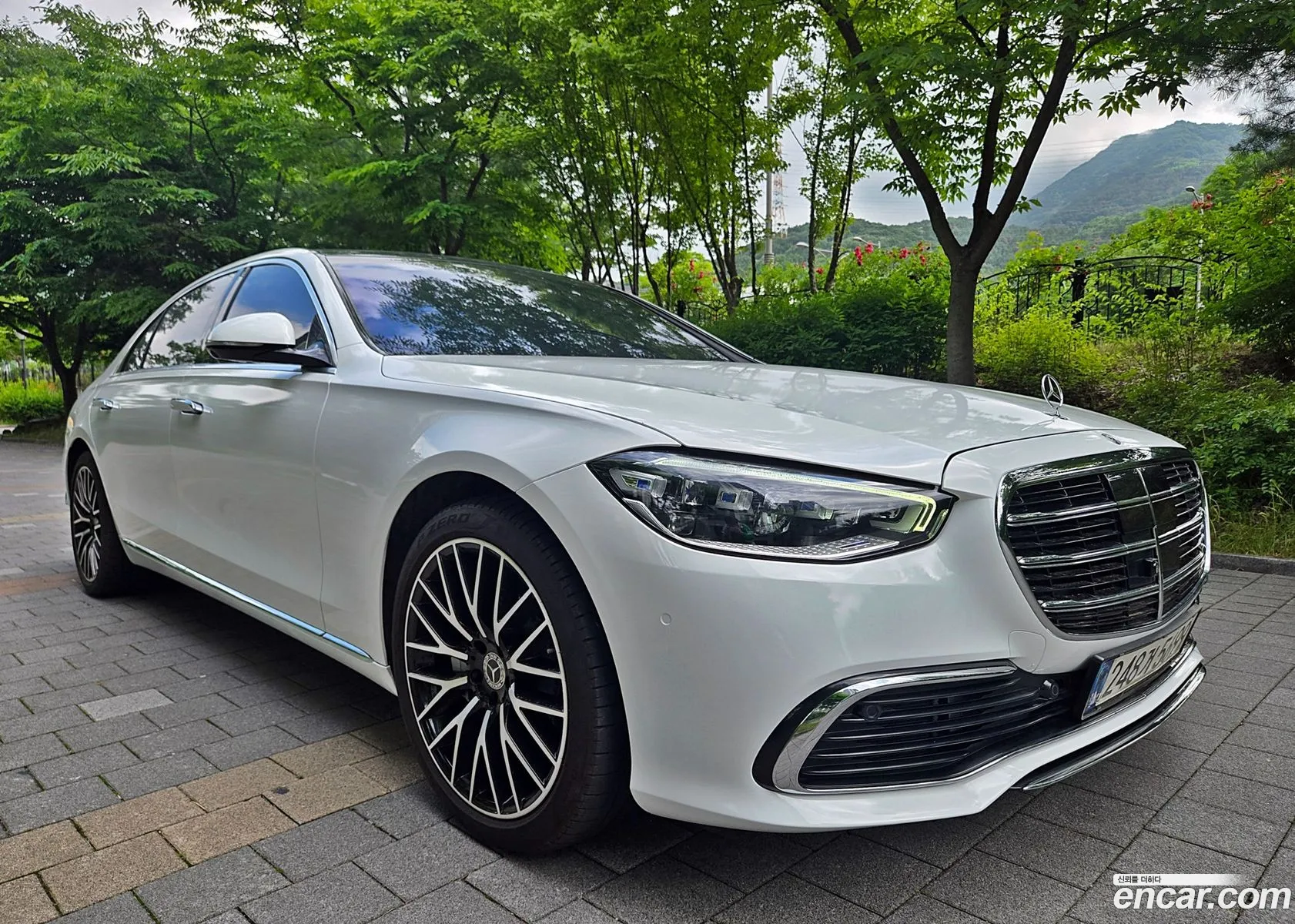 Mercedes-Benz S-Class W223 2022 — 13