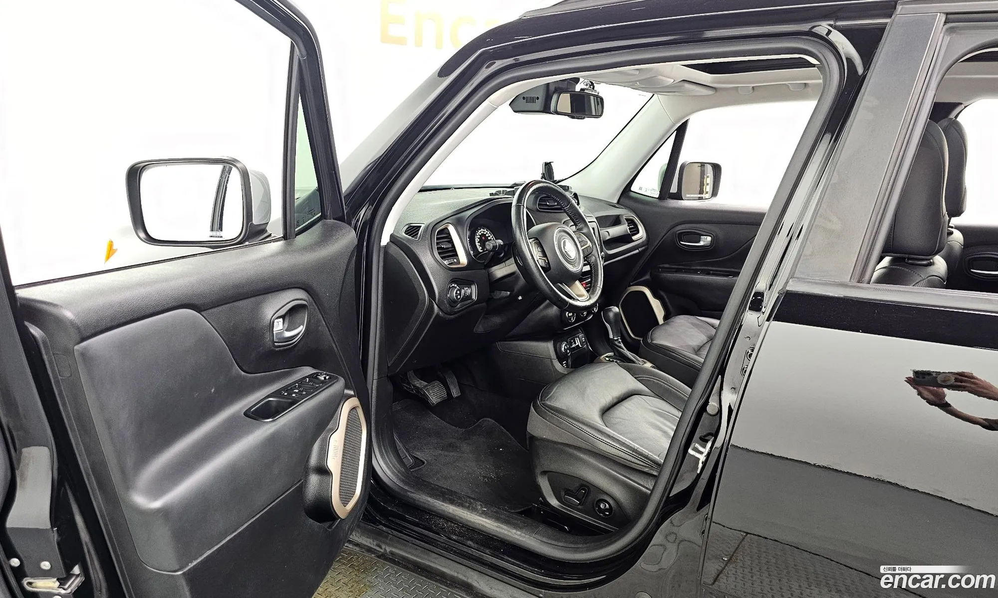 Jeep Renegade 2017 1C4BU0000HPF68417 — 12