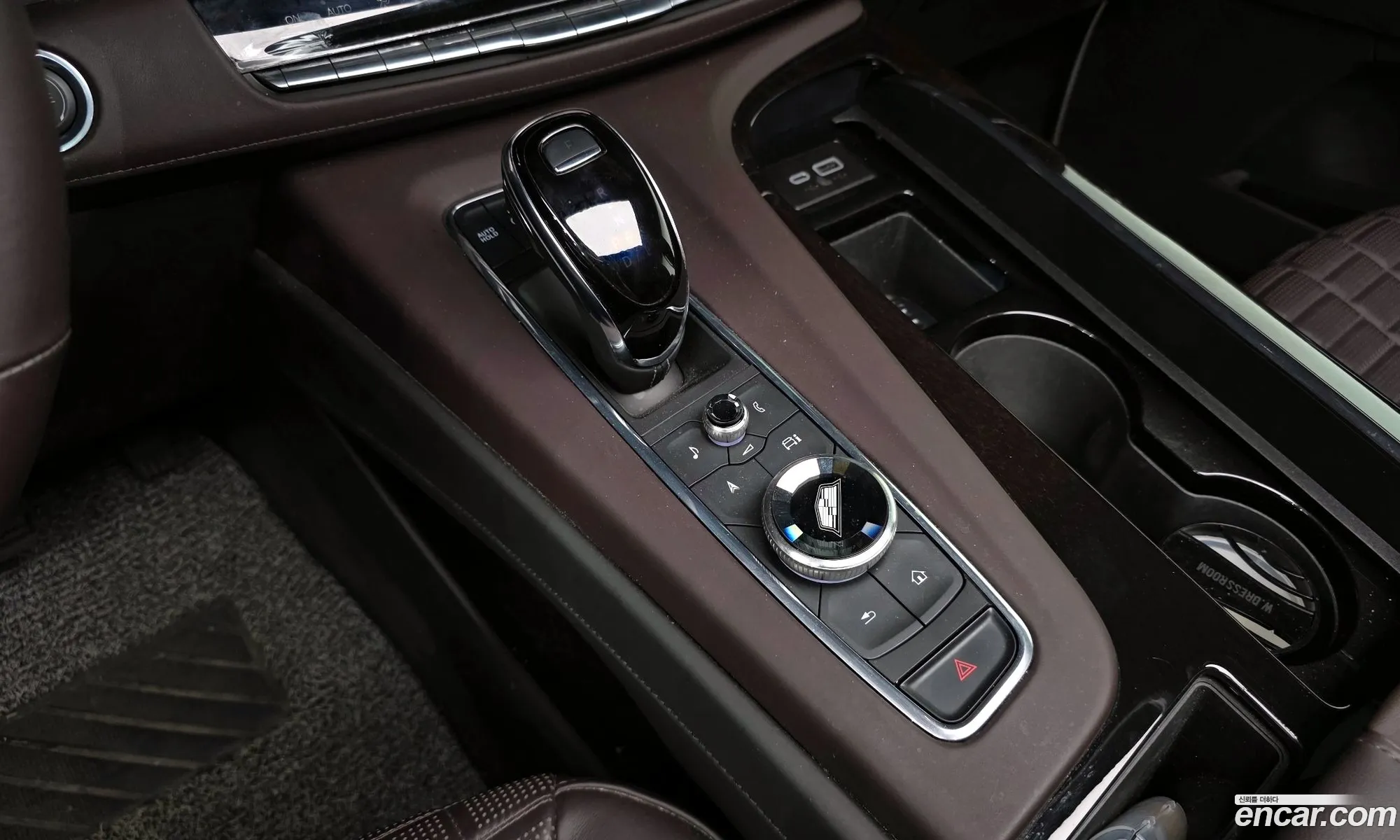 Cadillac Escalade 2023 — 18