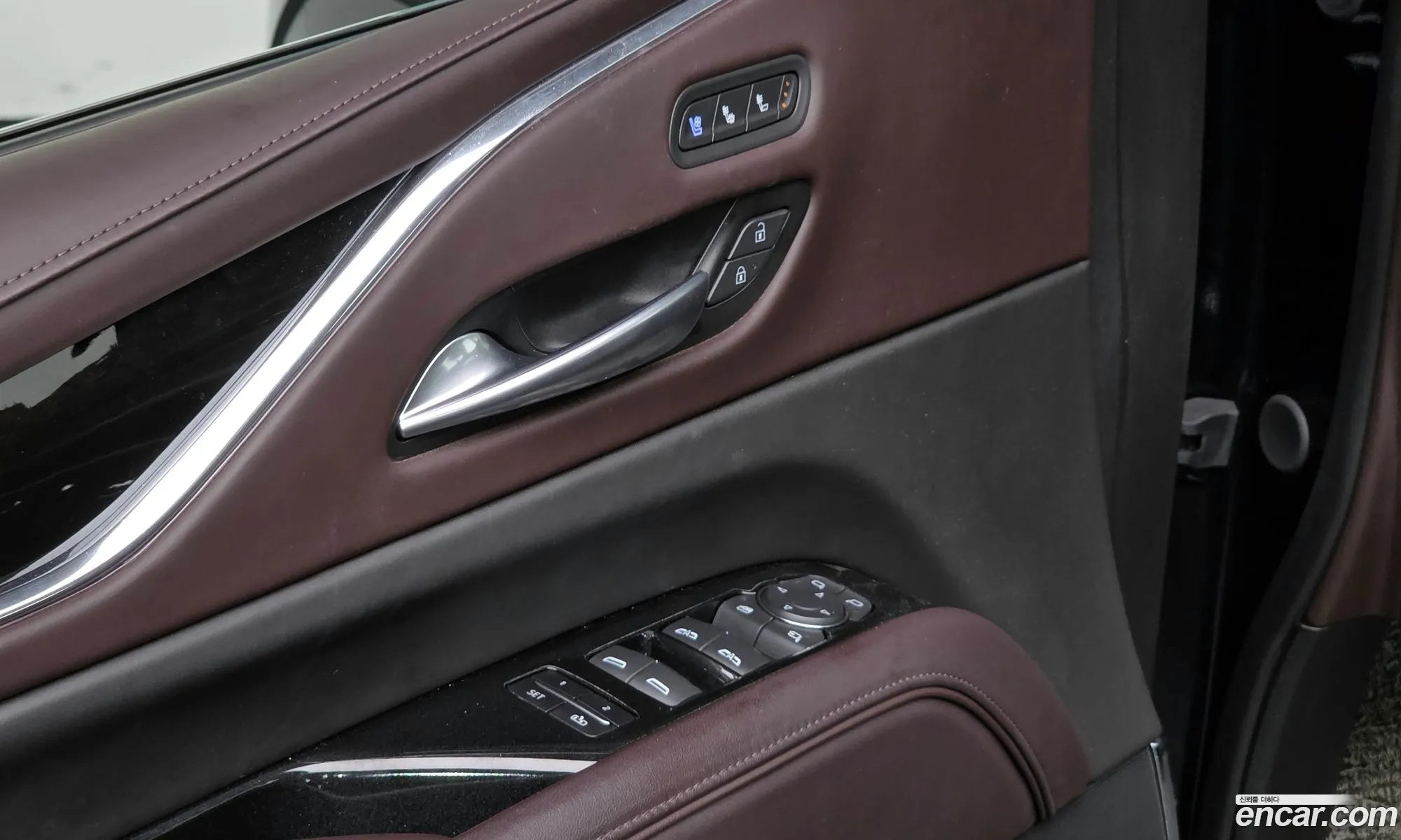 Cadillac Escalade 2023 — 13