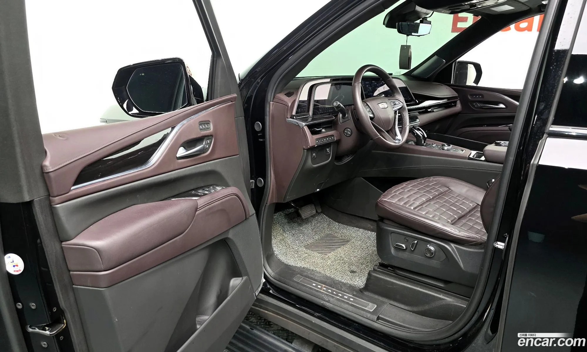 Cadillac Escalade 2023 — 8