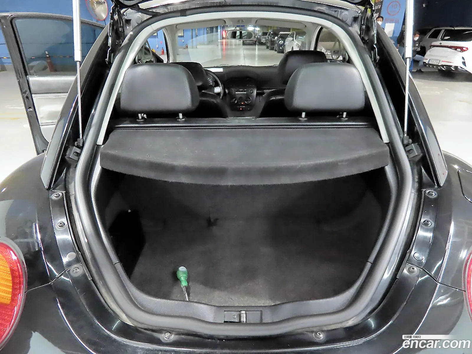 Volkswagen Beetle 2002 — 9