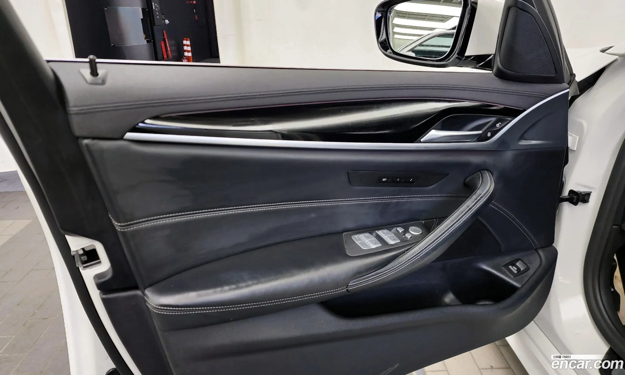 BMW 5 Series 2020 WBAJF3102LCE05699 — 27