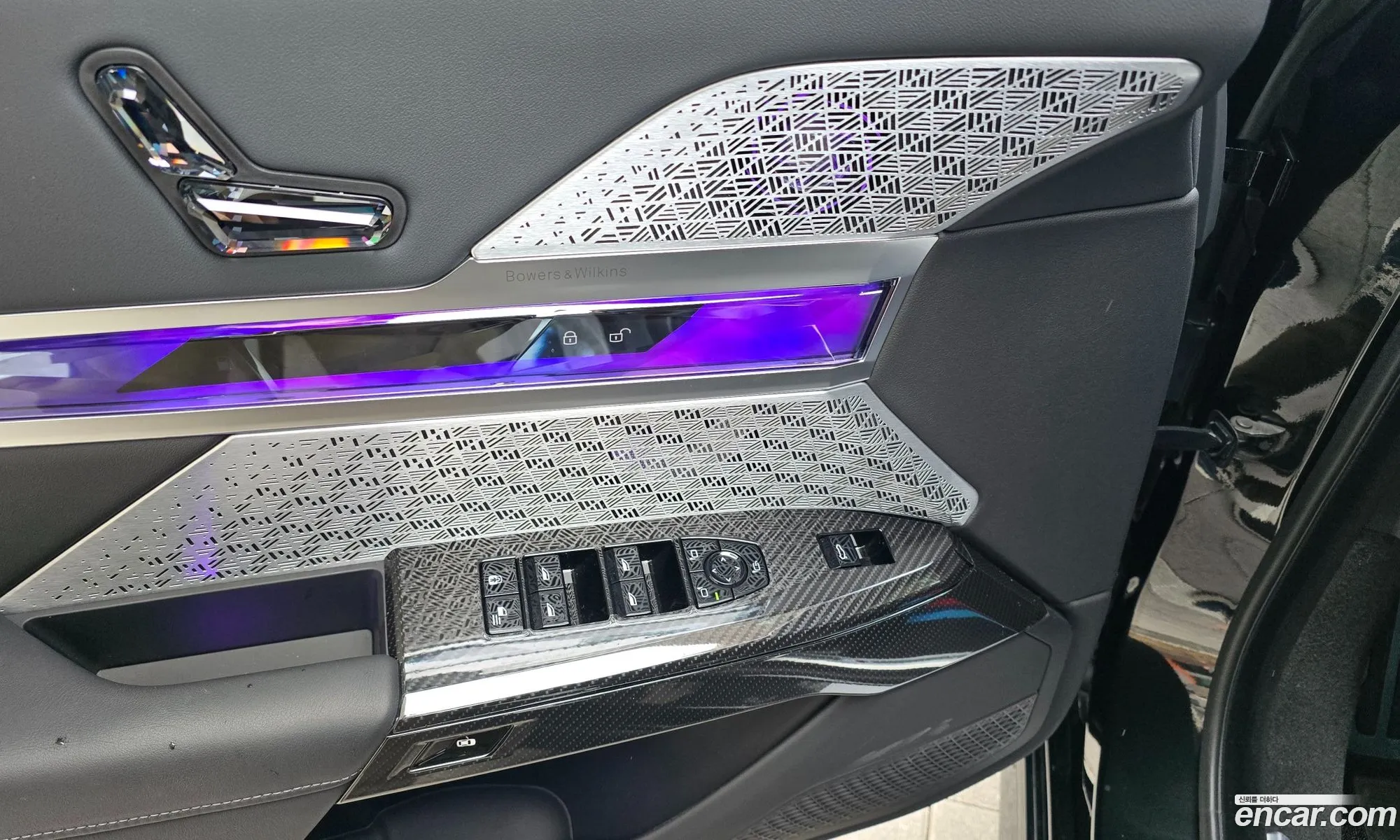 BMW 7 Series 2024 — 8
