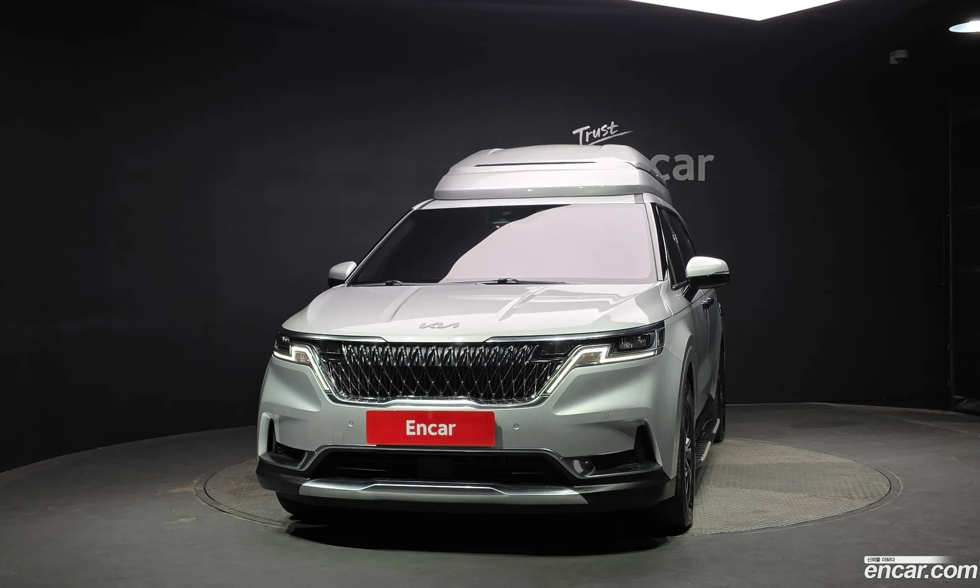 Kia Carnival 2020 KNANE81BBMS039945 — 3