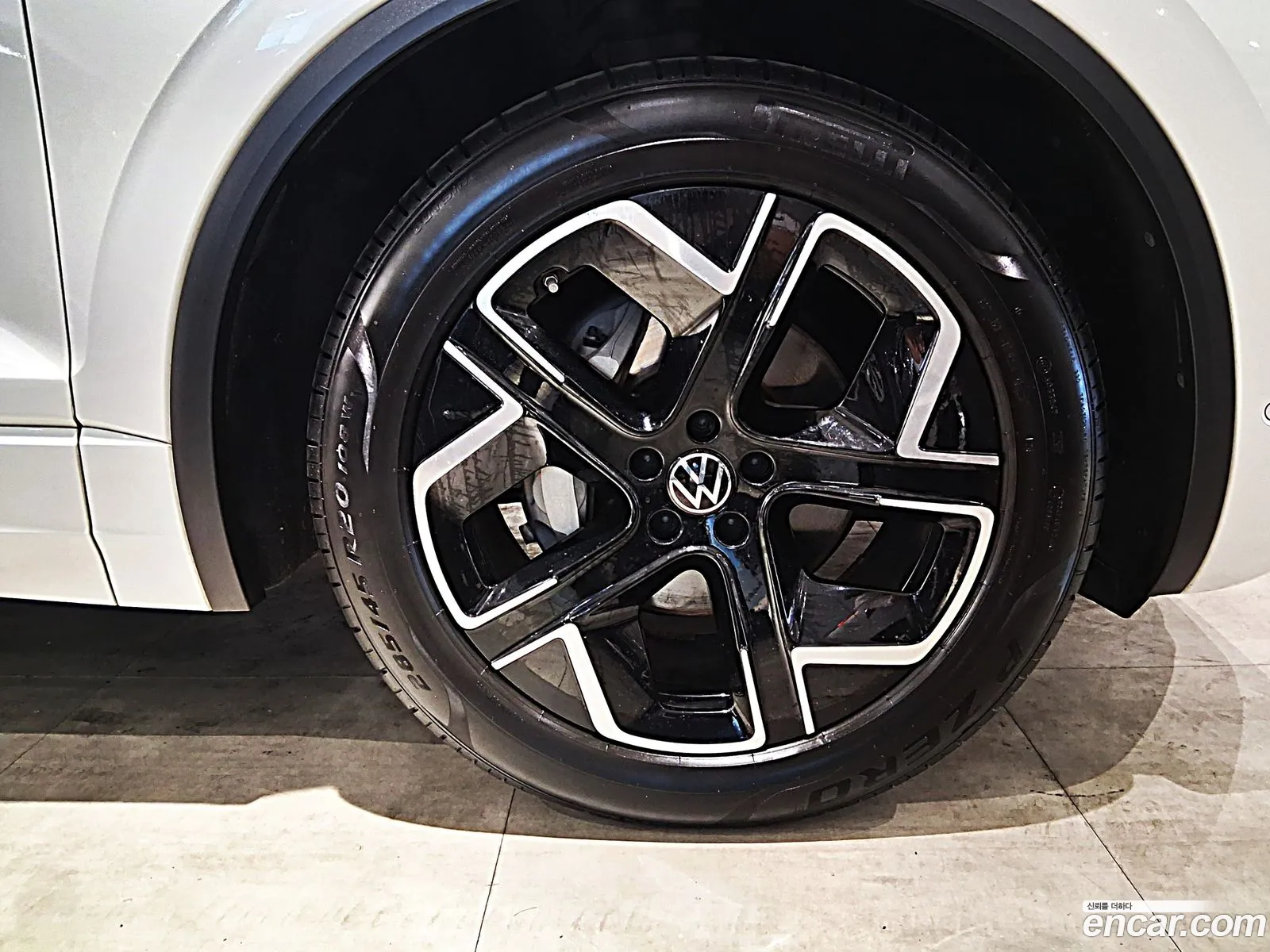 Volkswagen Touareg 2024 — 8