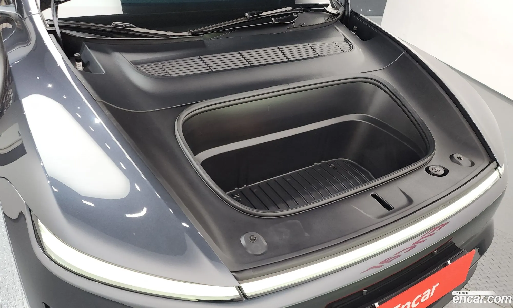 Tesla Model Y 2025 LRWYGCFJ3SC053919 — 26