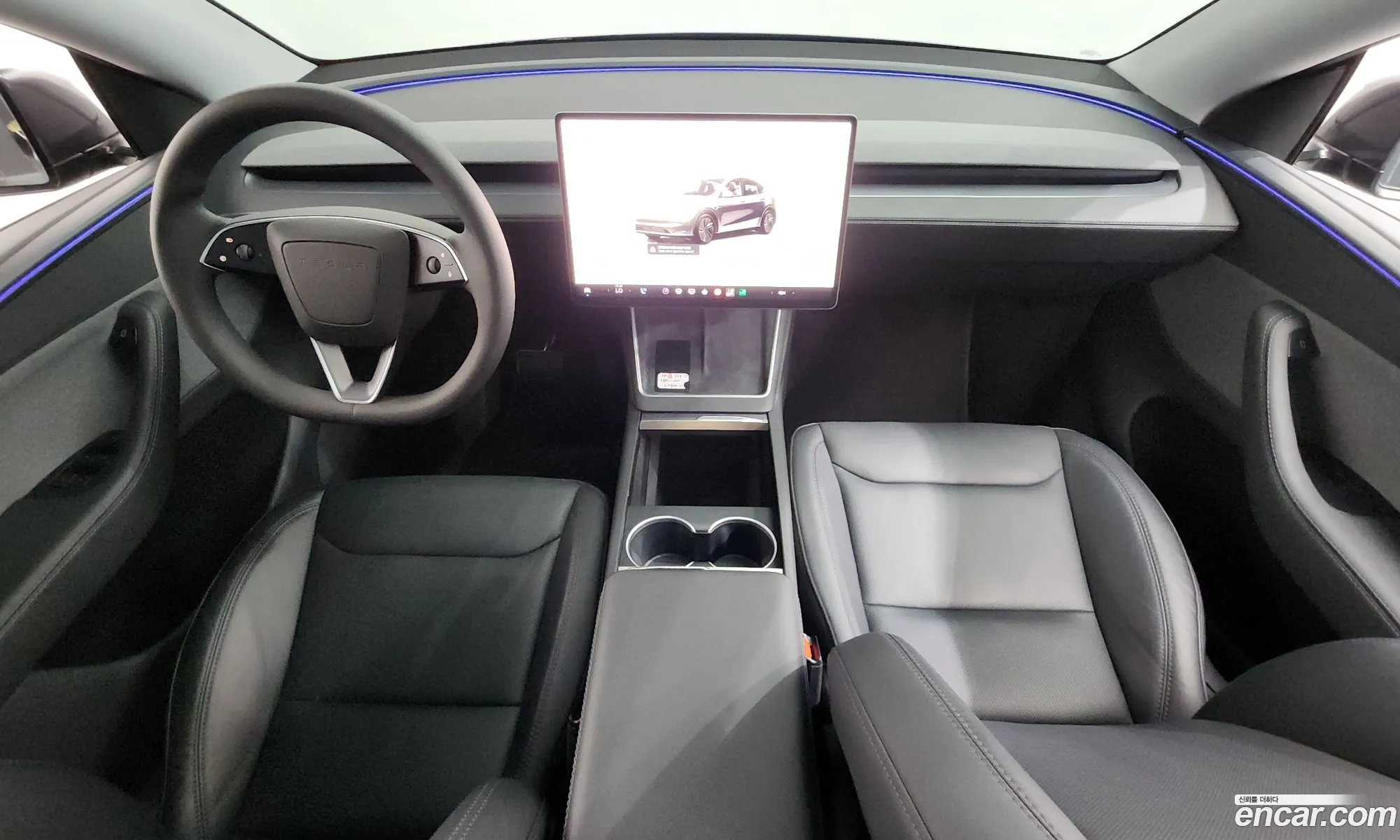 Tesla Model Y 2025 LRWYGCFJ3SC053919 — 3