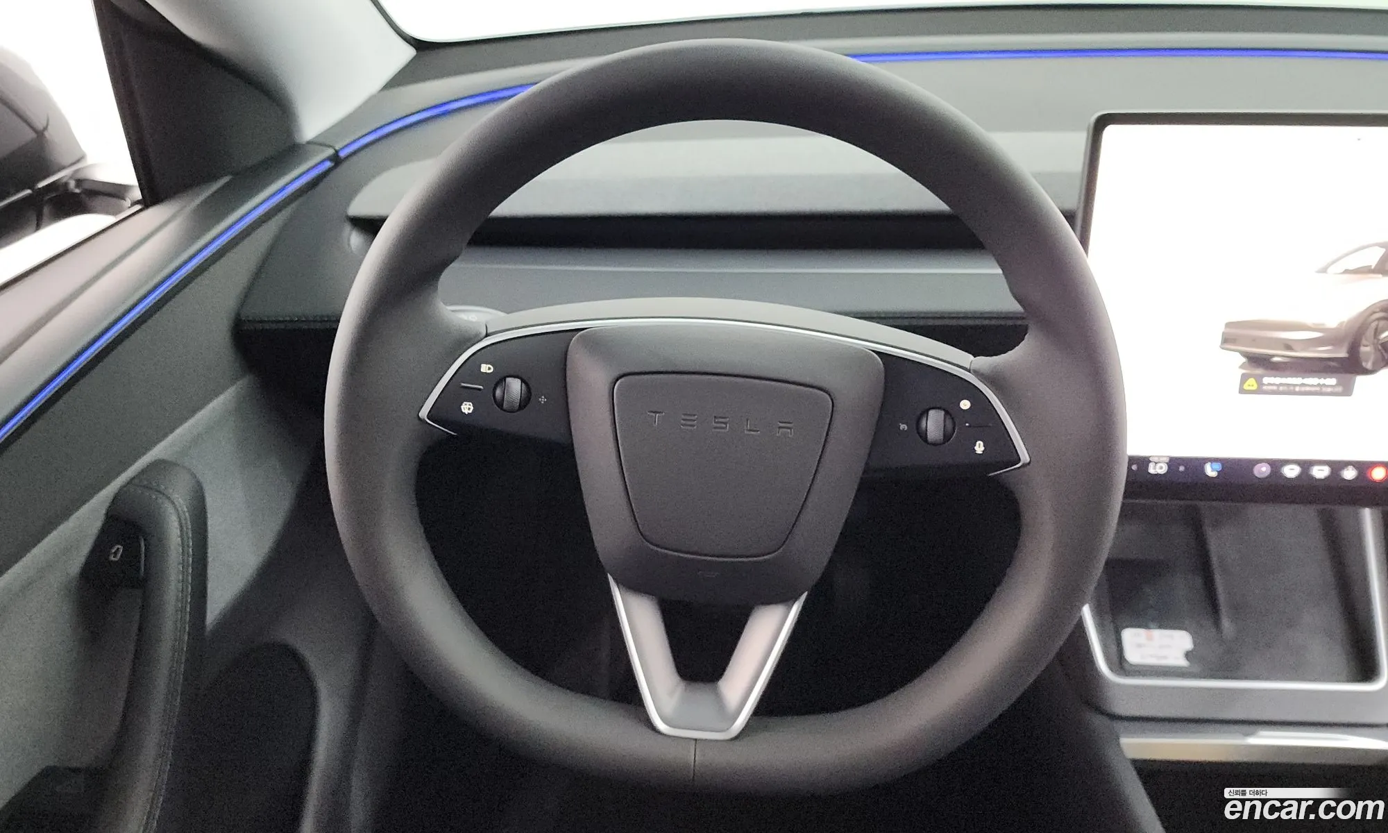 Tesla Model Y 2025 LRWYGCFJ3SC053919 — 7