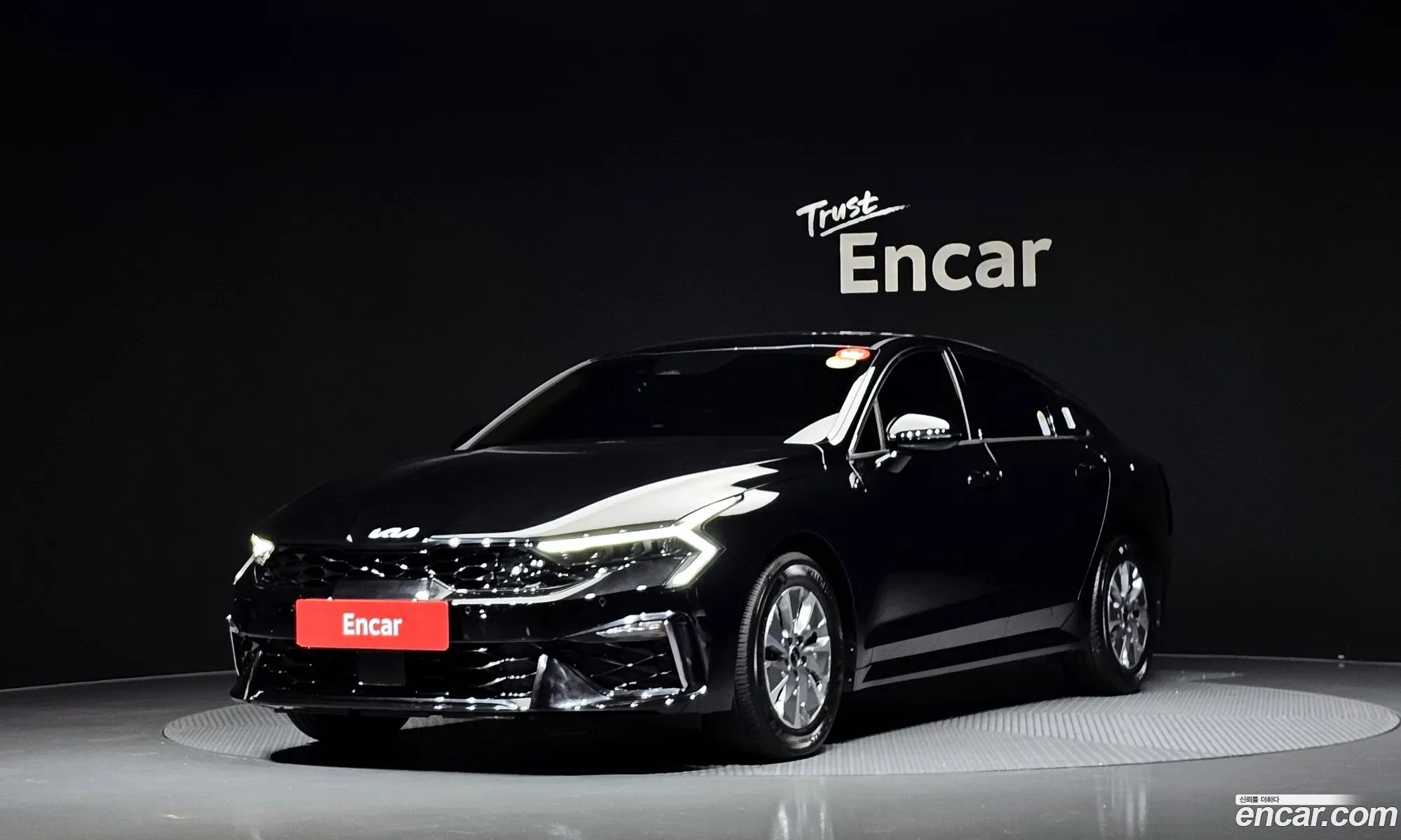 Kia K5 Hybrid 2025 — 4
