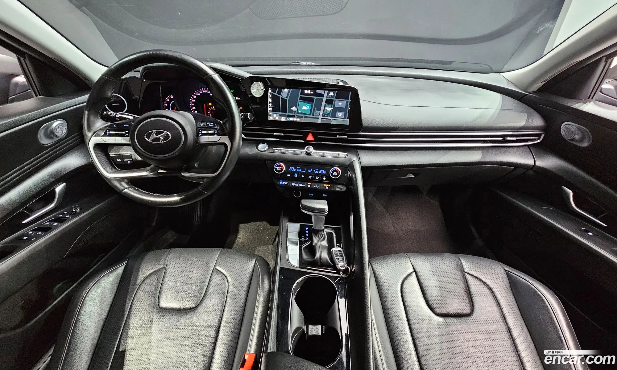 Hyundai Elantra 2021 — 2