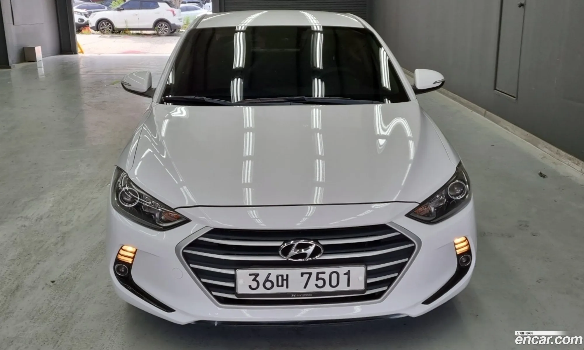 Hyundai Elantra AD 2017 — 3