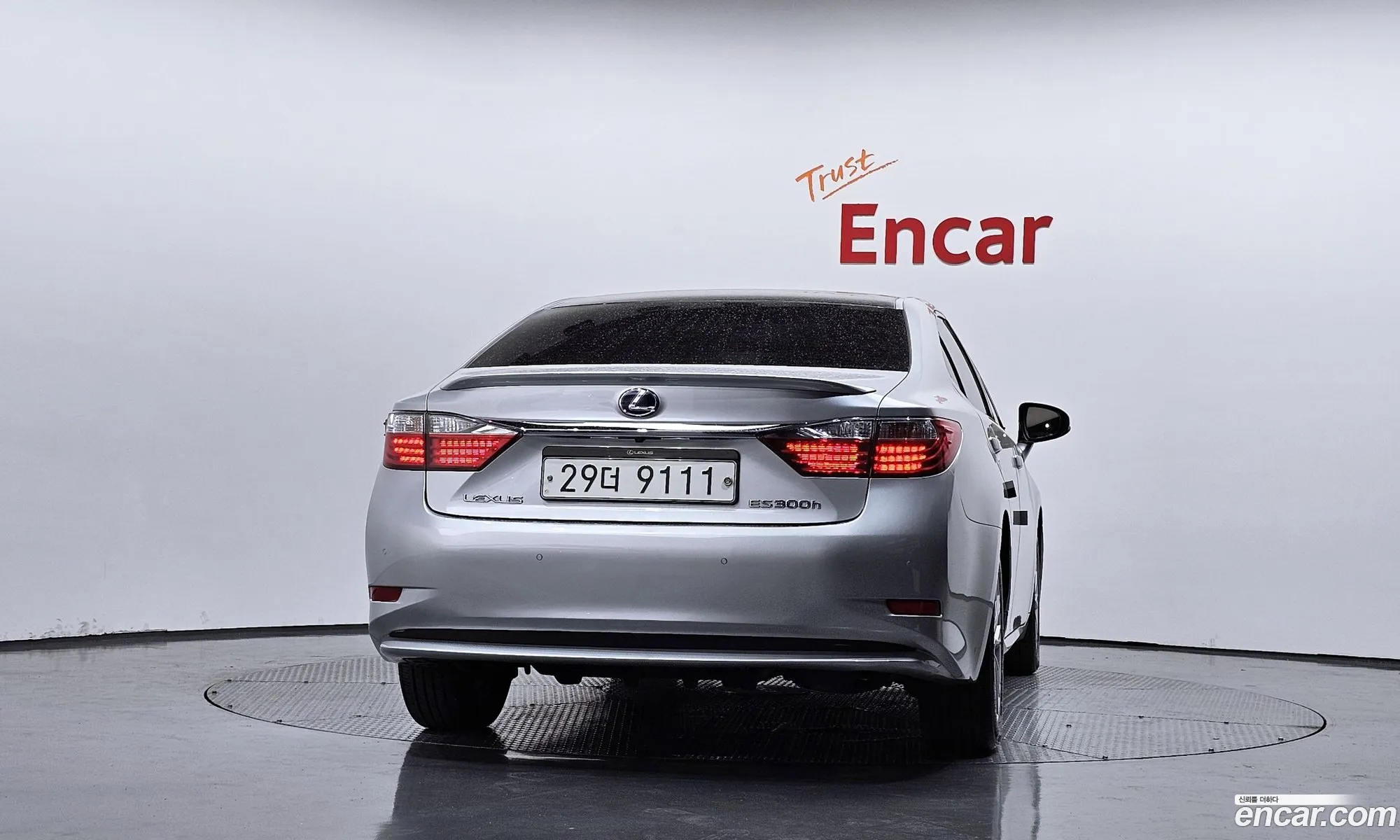 Lexus ES300h 2013 — 12