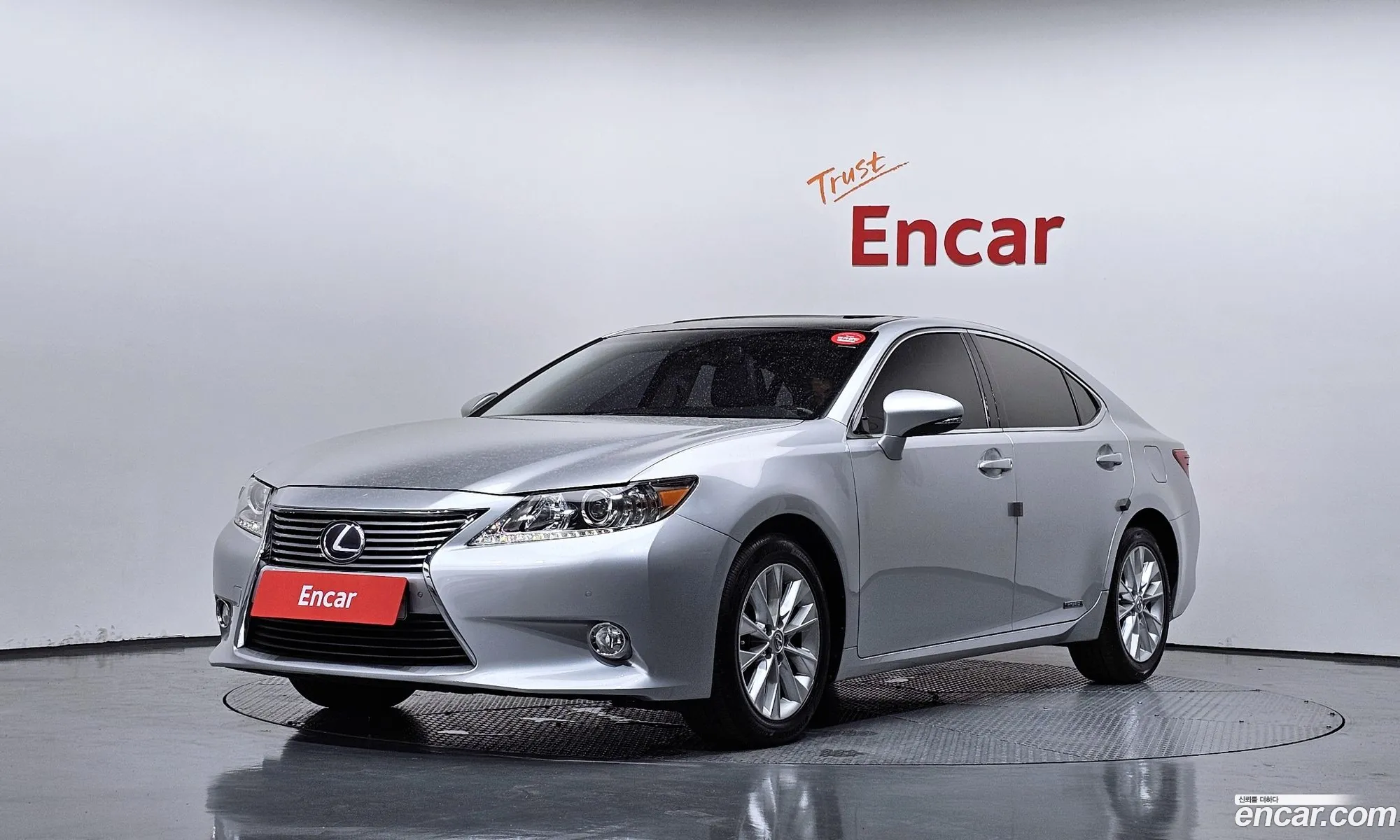 Lexus ES300h 2013 — 19