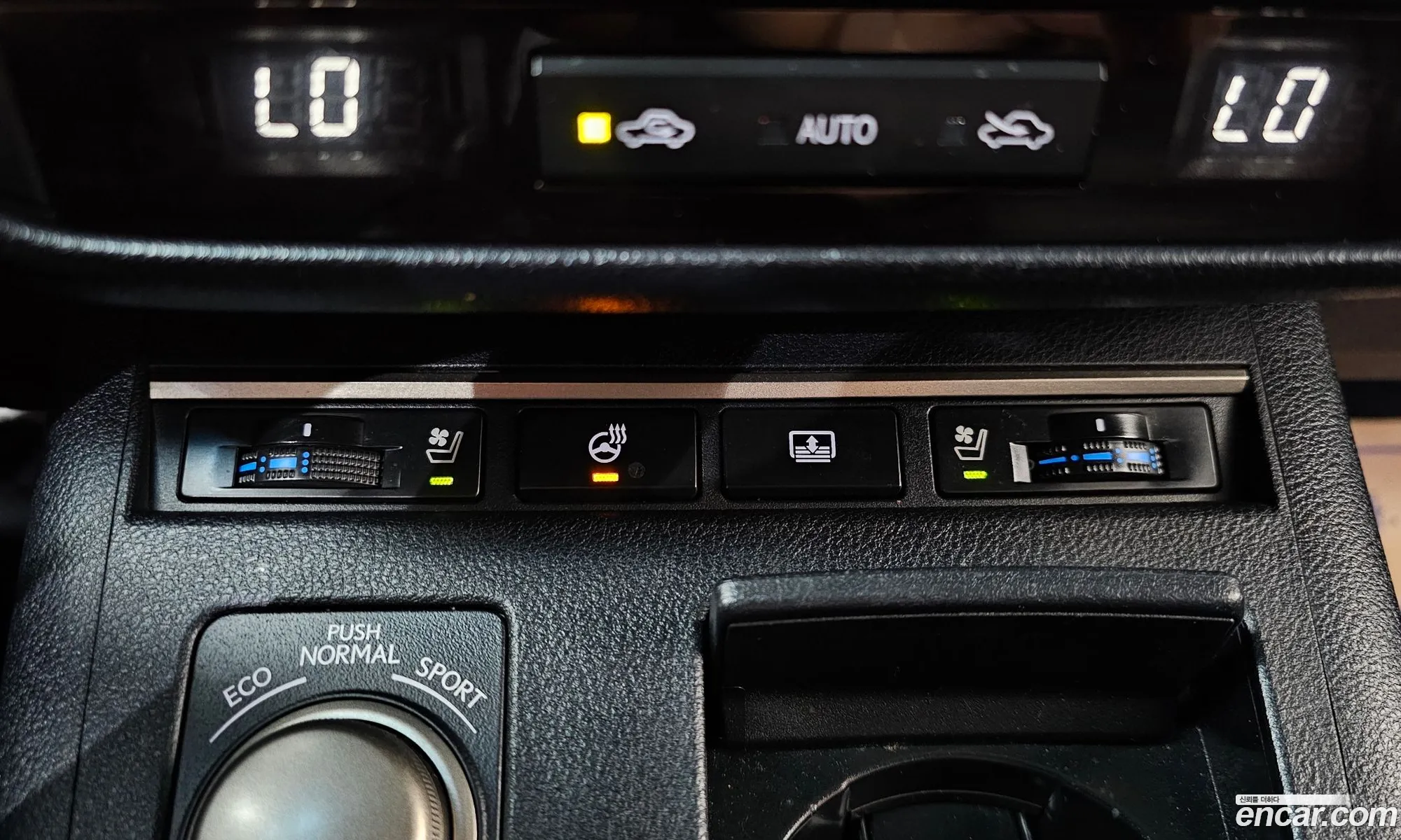 Lexus ES300h 2013 — 18