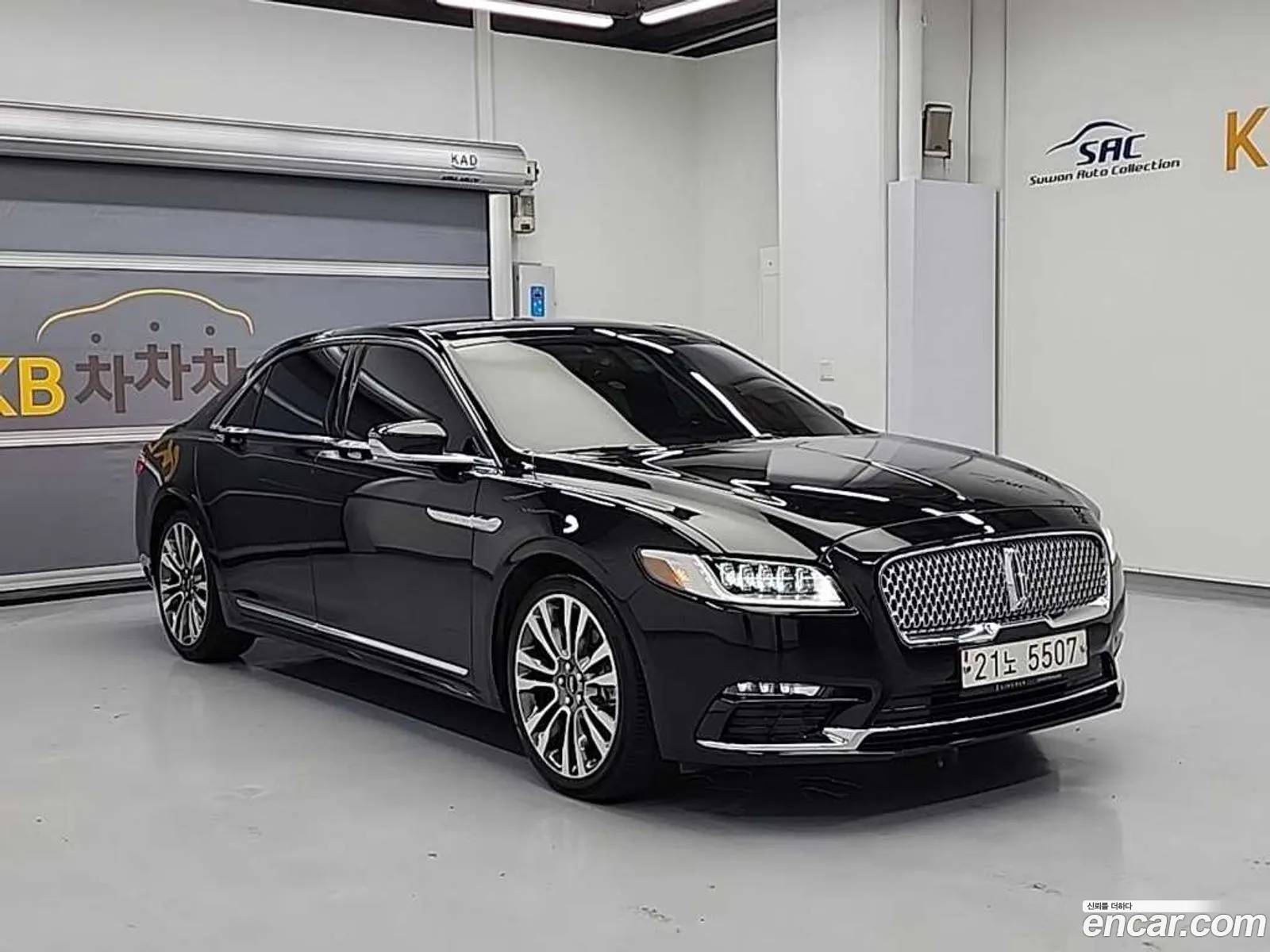 Lincoln Continental 10th Gen 2017 — 15
