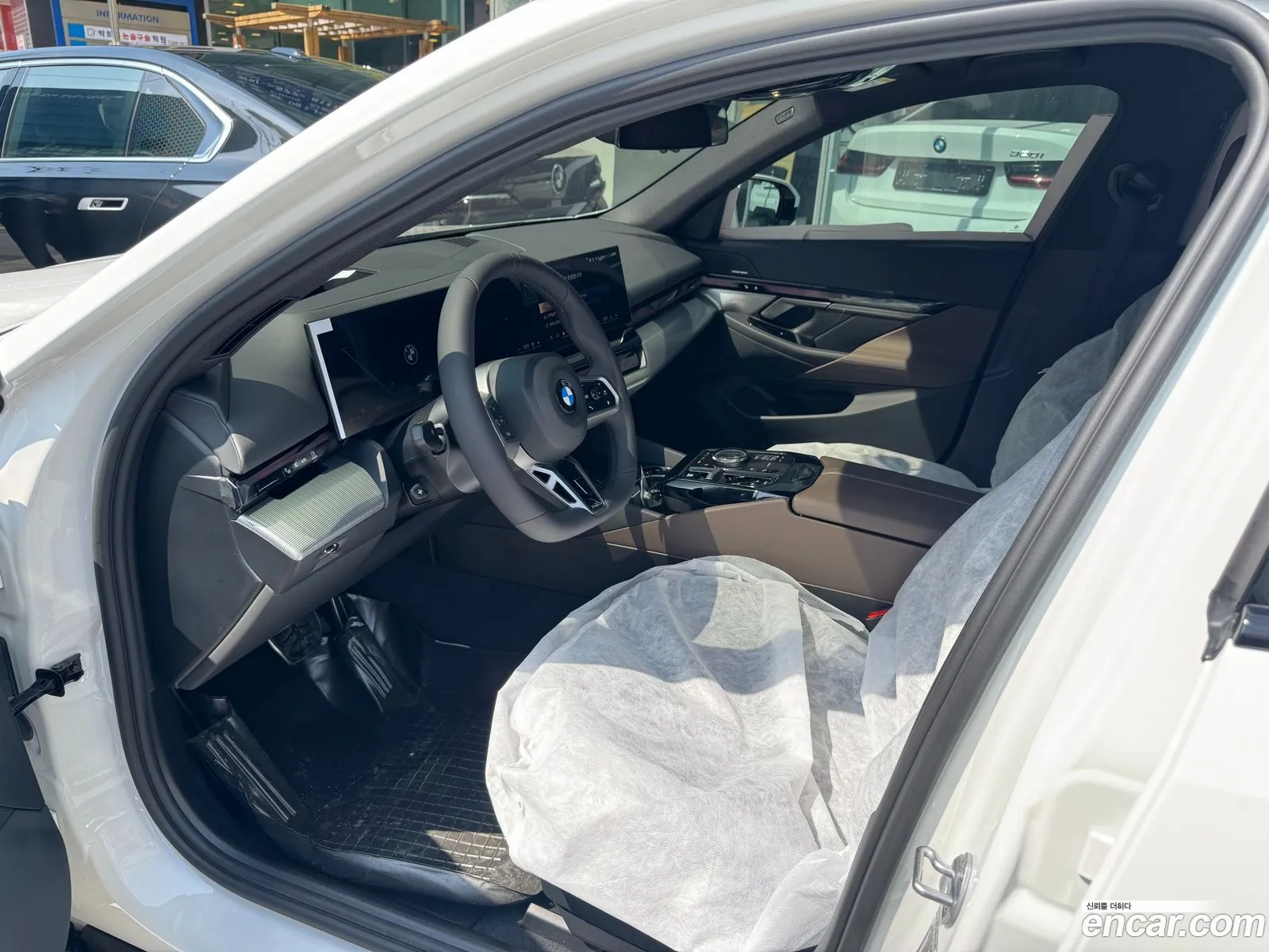 BMW 5 Series 2026 — 12