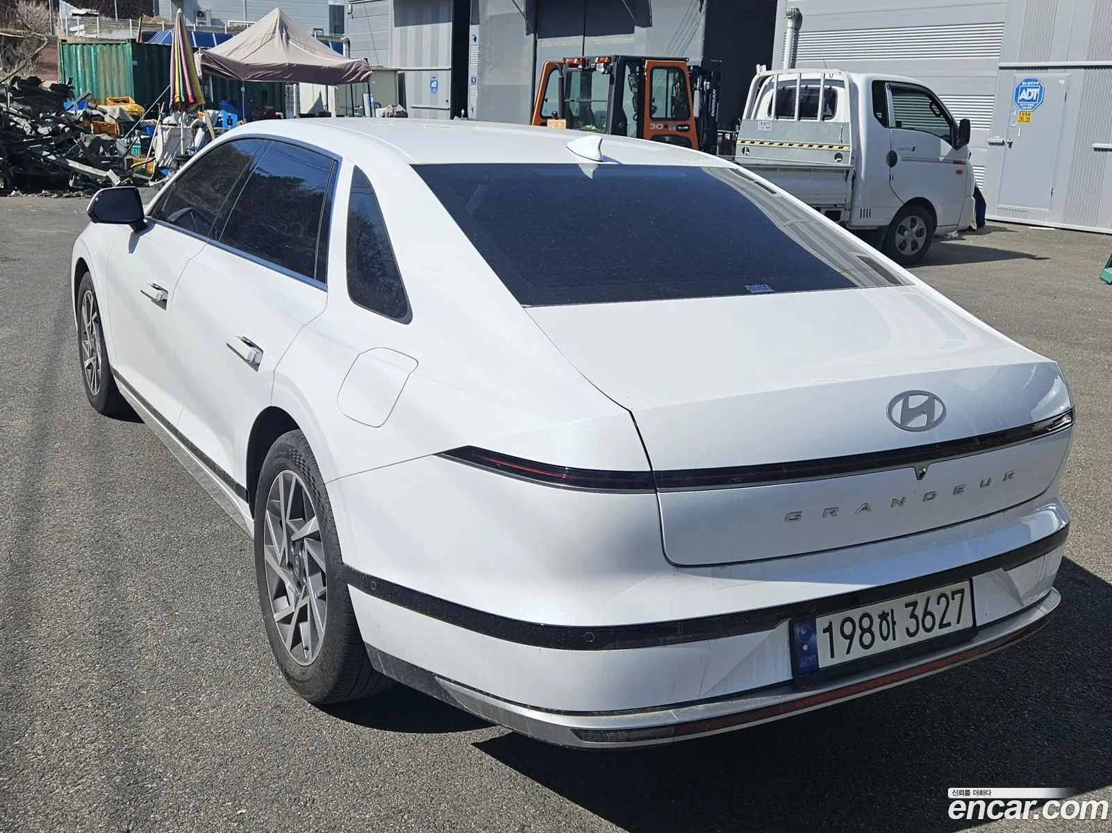 Hyundai Grandeur Hybrid 2023 — 4