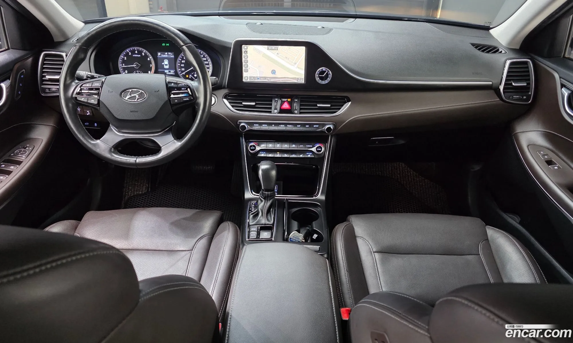 Hyundai Grandeur IG 2017 — 3
