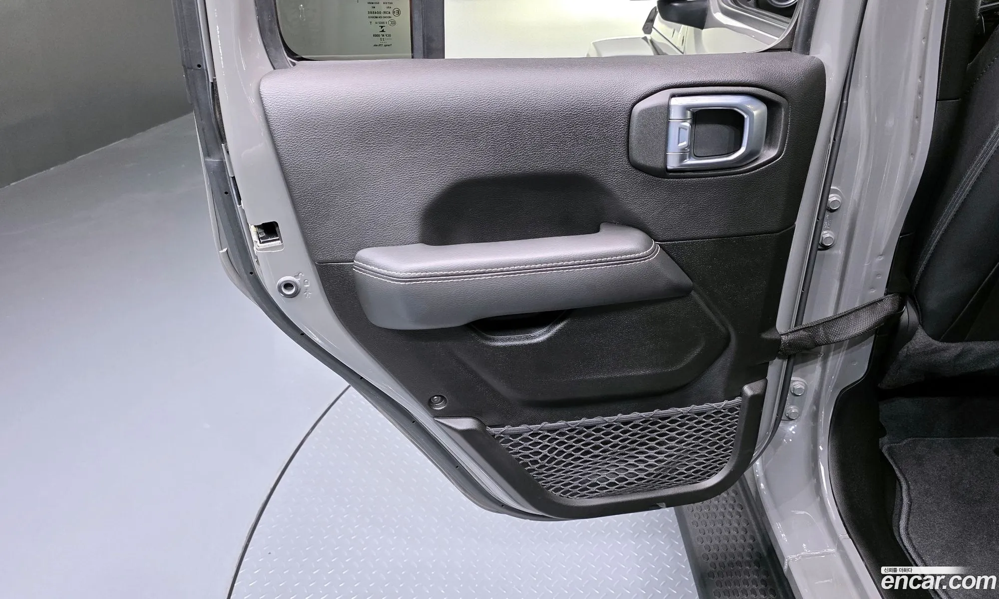 Jeep Wrangler 2022 — 27