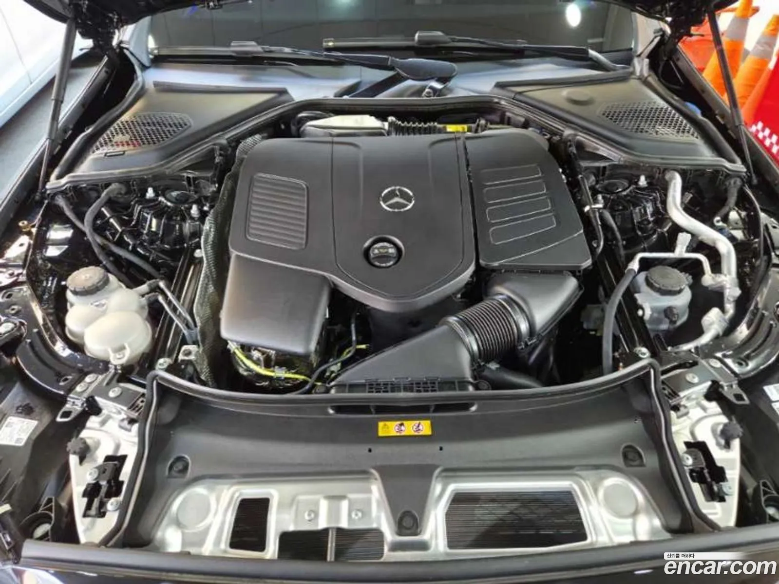 Mercedes-Benz E-Class W214 2026 — 9