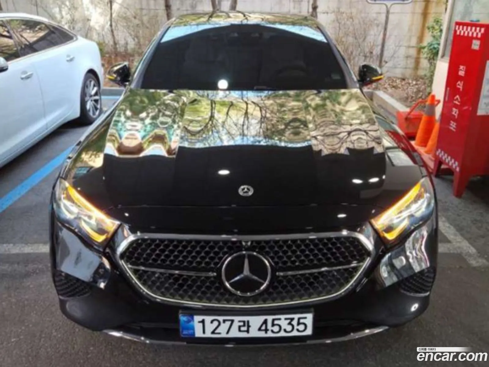 Mercedes-Benz E-Class W214 2026 — 15