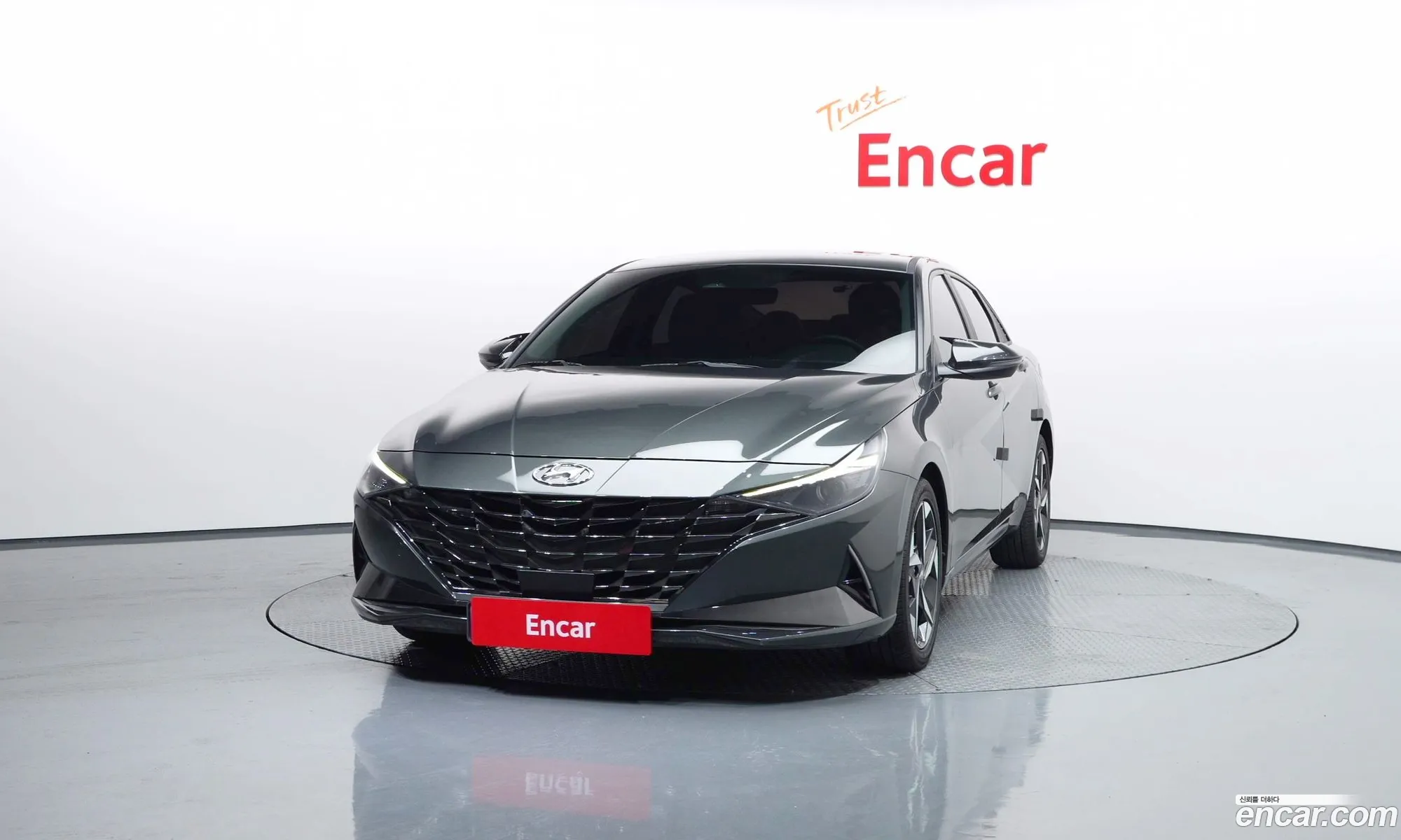Hyundai Elantra 2021 — 2
