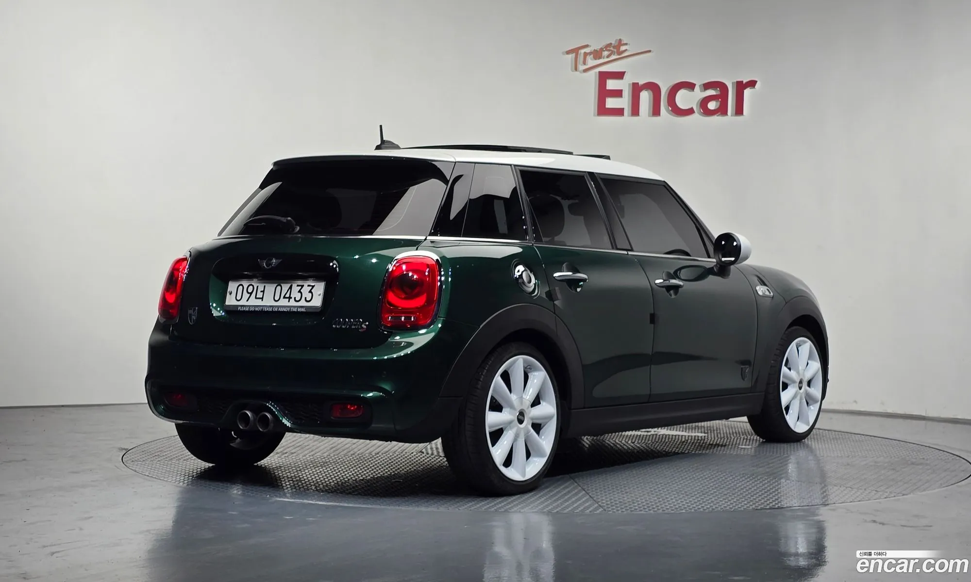 Mini Cooper S 2015 WMWXU3101GT892896 — 9