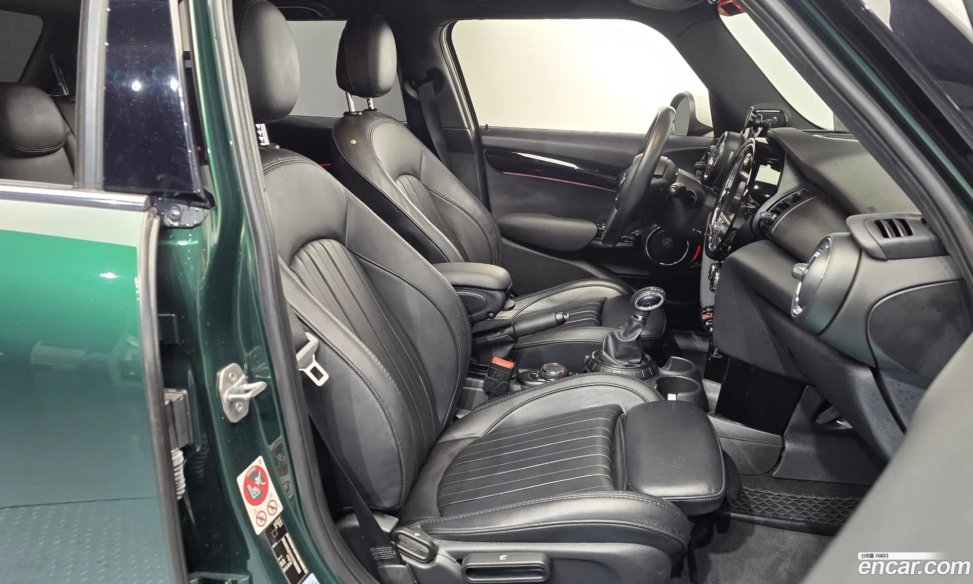 Mini Cooper S 2015 WMWXU3101GT892896 — 27