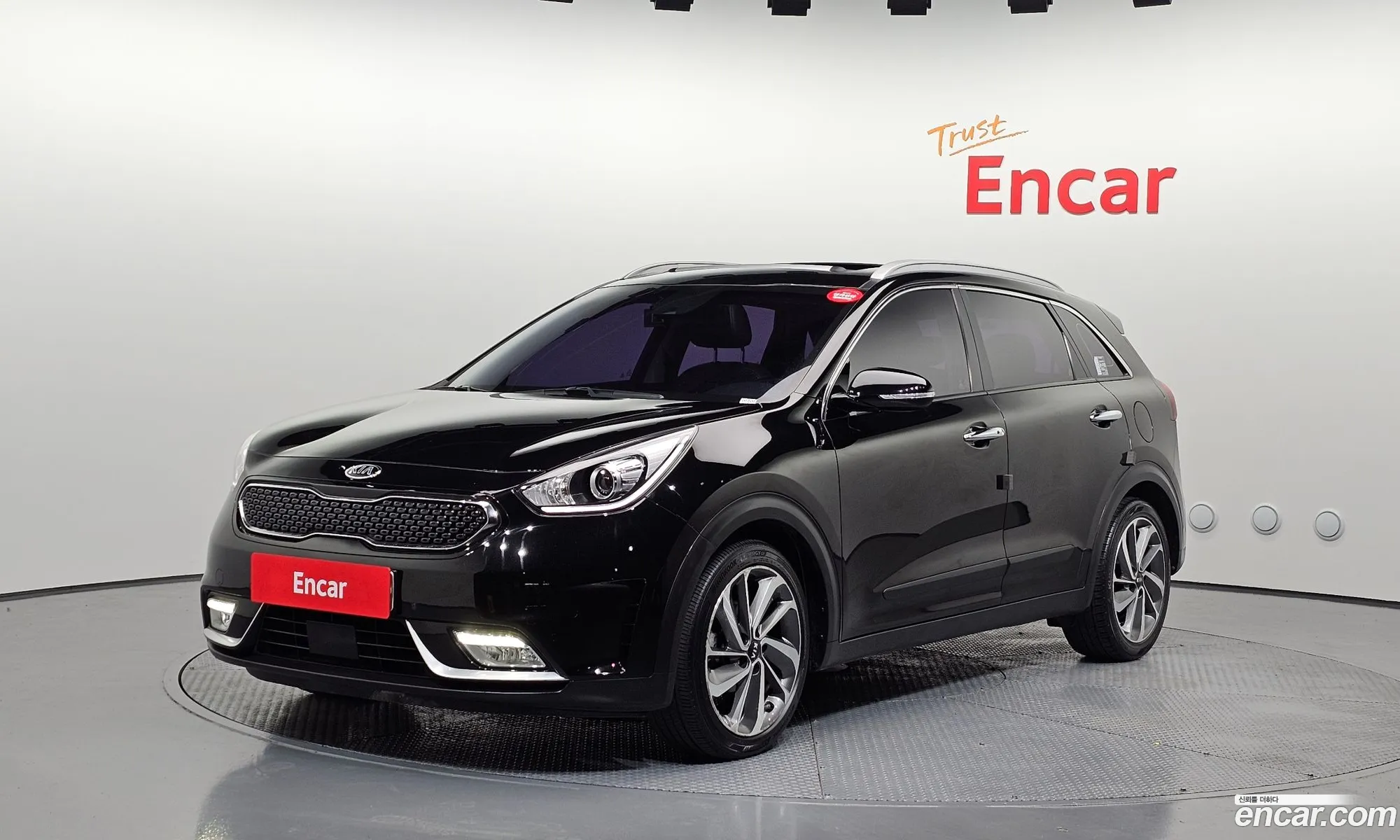Kia Niro 2017 — 2