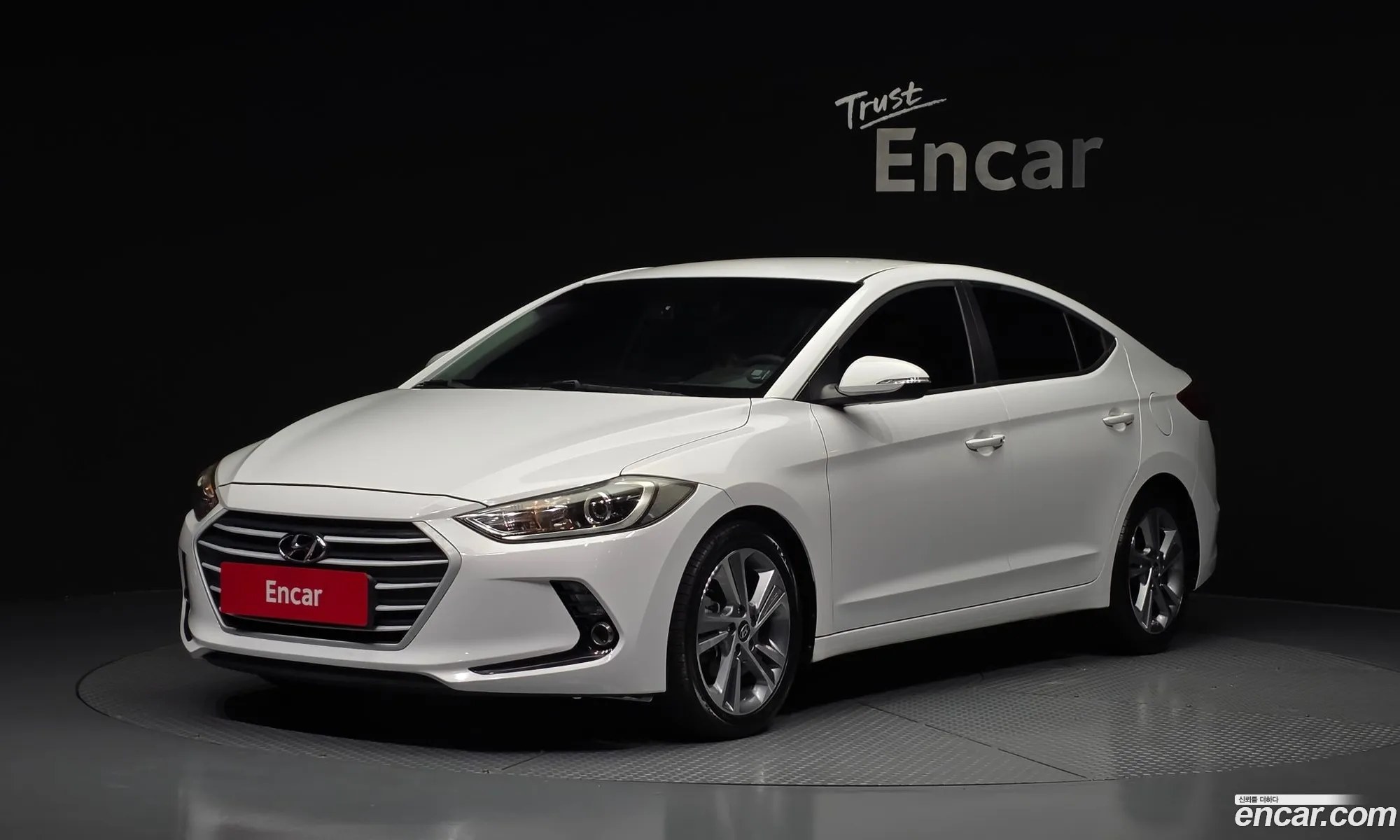 Hyundai Elantra AD 2017 — 4