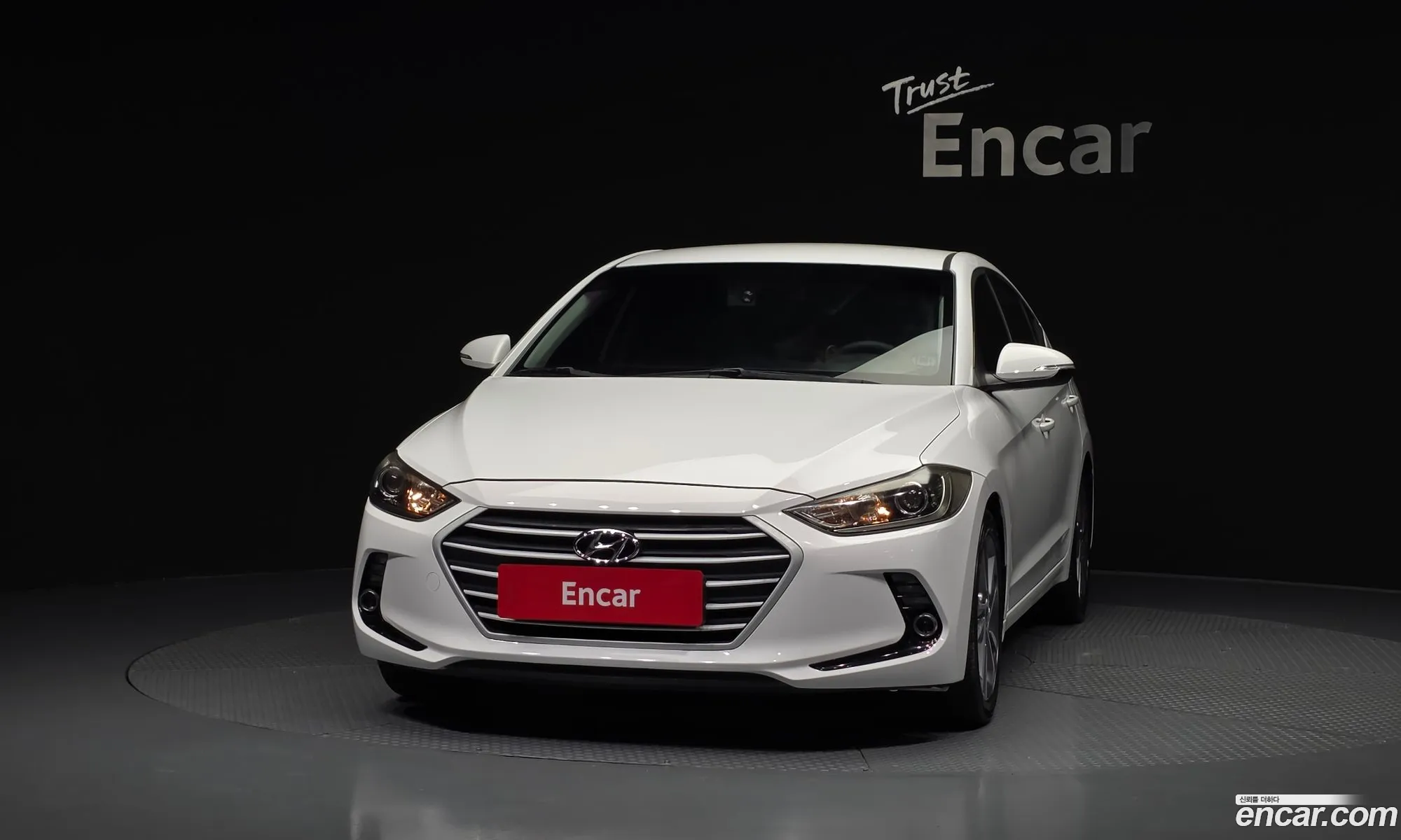Hyundai Elantra AD 2017 — 3