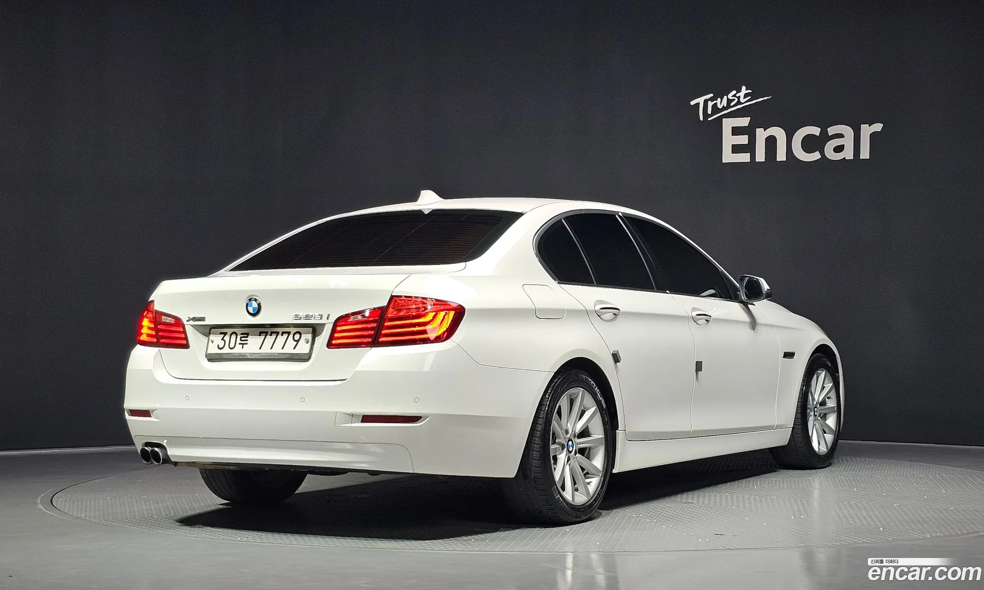 BMW 5 Series 2014 WBA5A7102FD815969 — 13