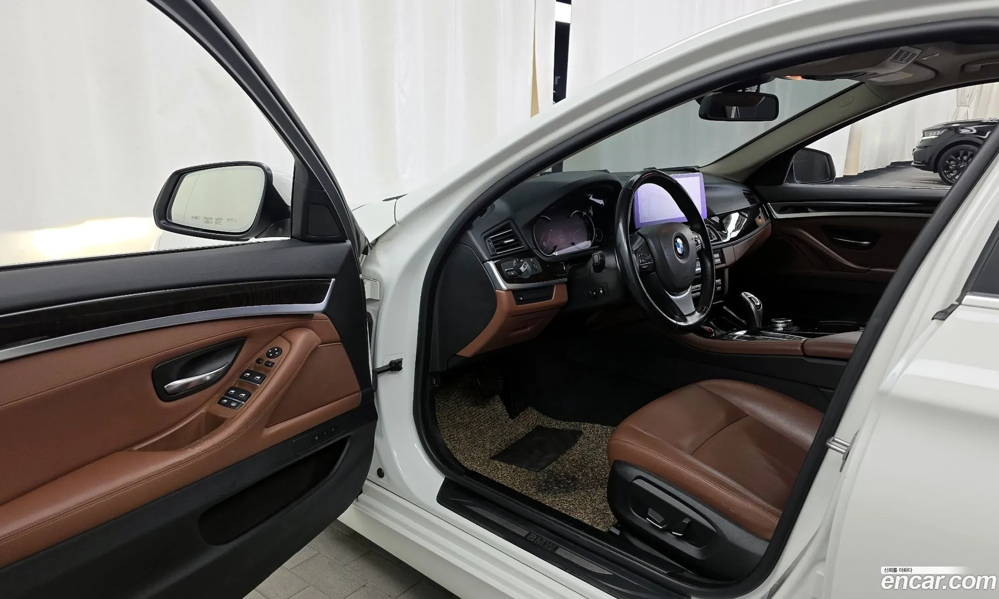 BMW 5 Series 2014 WBA5A7102FD815969 — 4