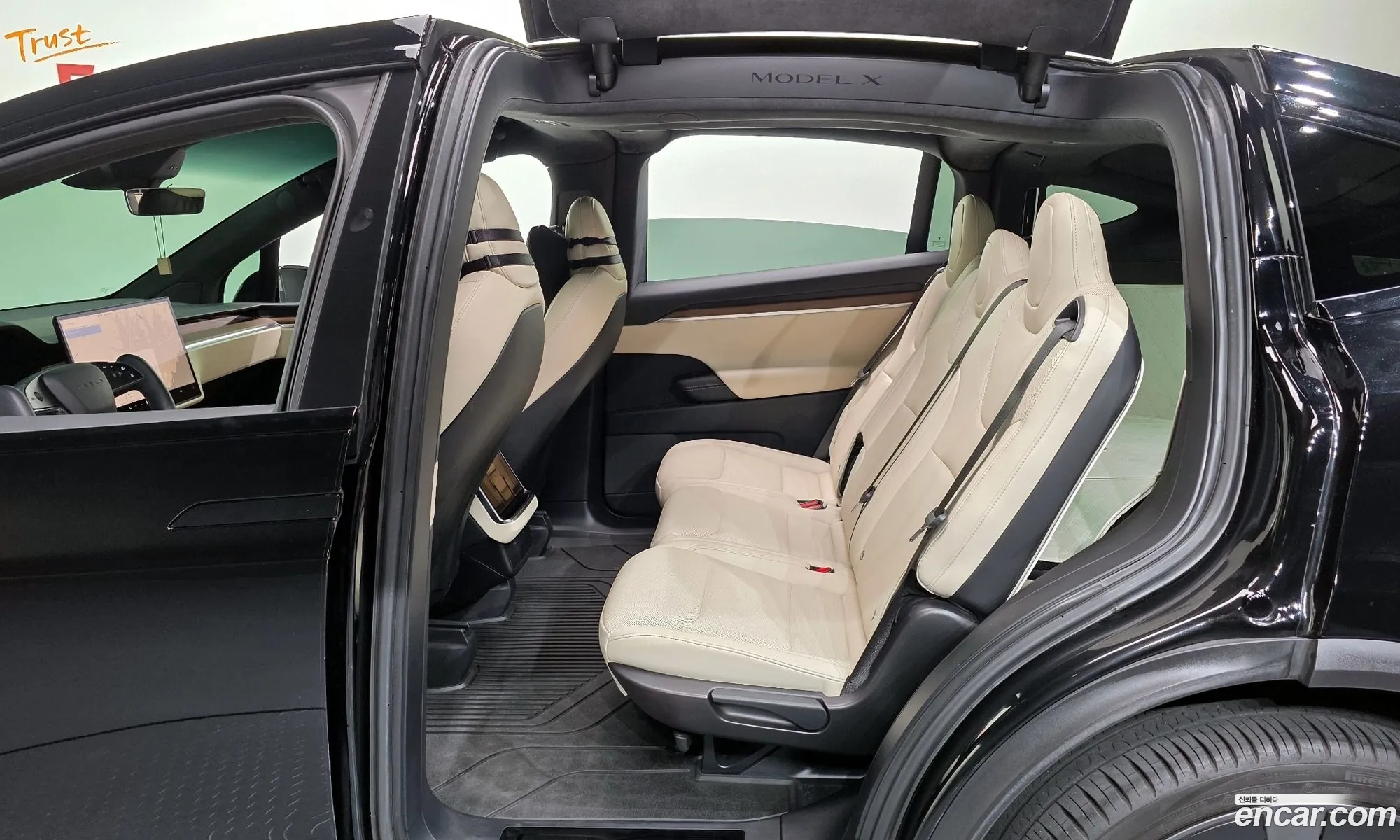Tesla Model X 2023 — 13