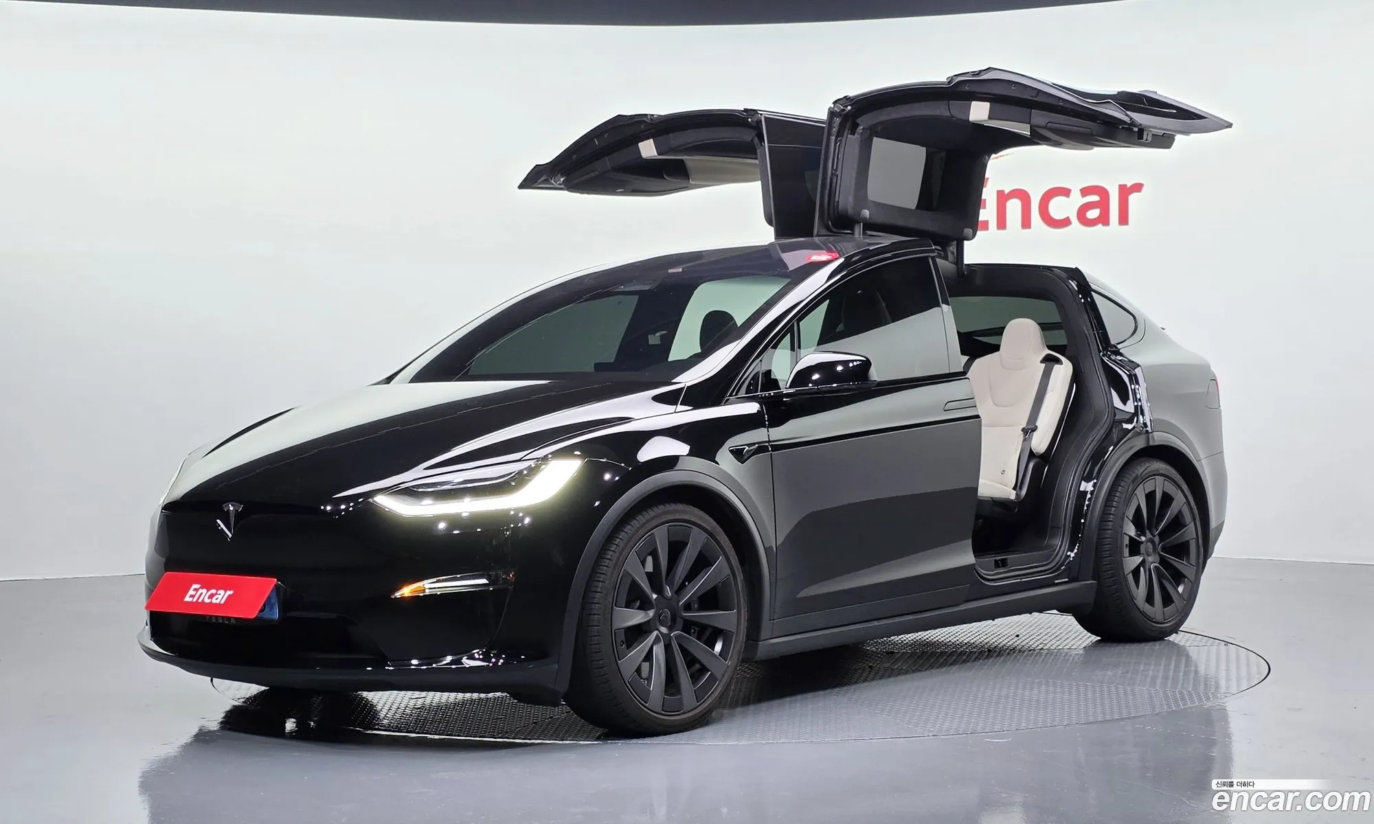 Tesla Model X 2023 — 14