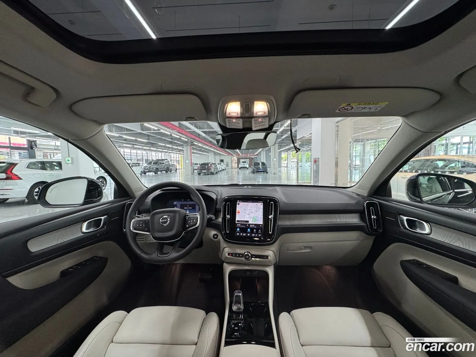 Volvo XC40 2025 — 7