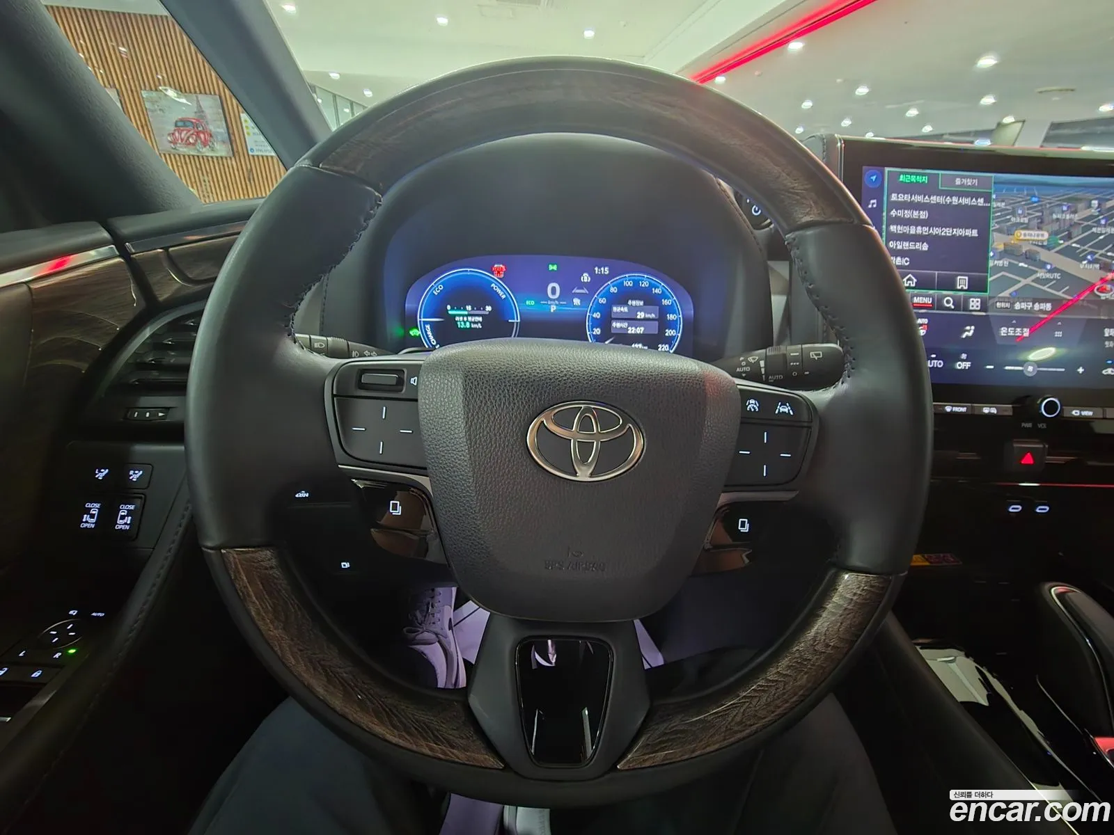 Toyota Alphard 2023 — 4