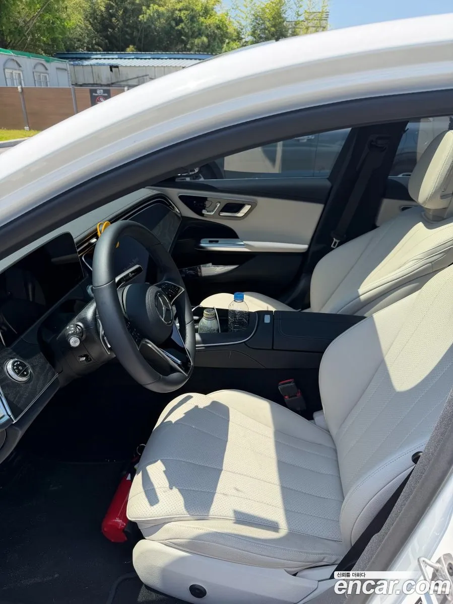 Mercedes-Benz E-Class W214 2026 — 12