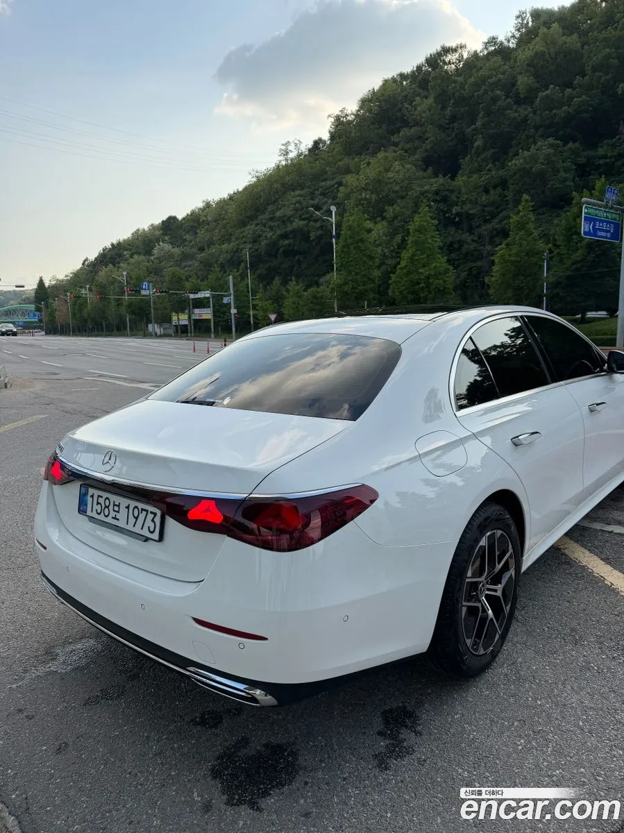 Mercedes-Benz E-Class W214 2026 — 9
